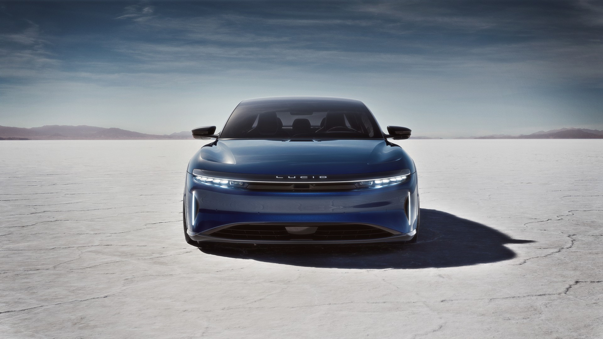 $249,000 Lucid Air Sapphire Has Over 1,200 HP And Runs The 1/4 Mile In Less Than 9 Seconds