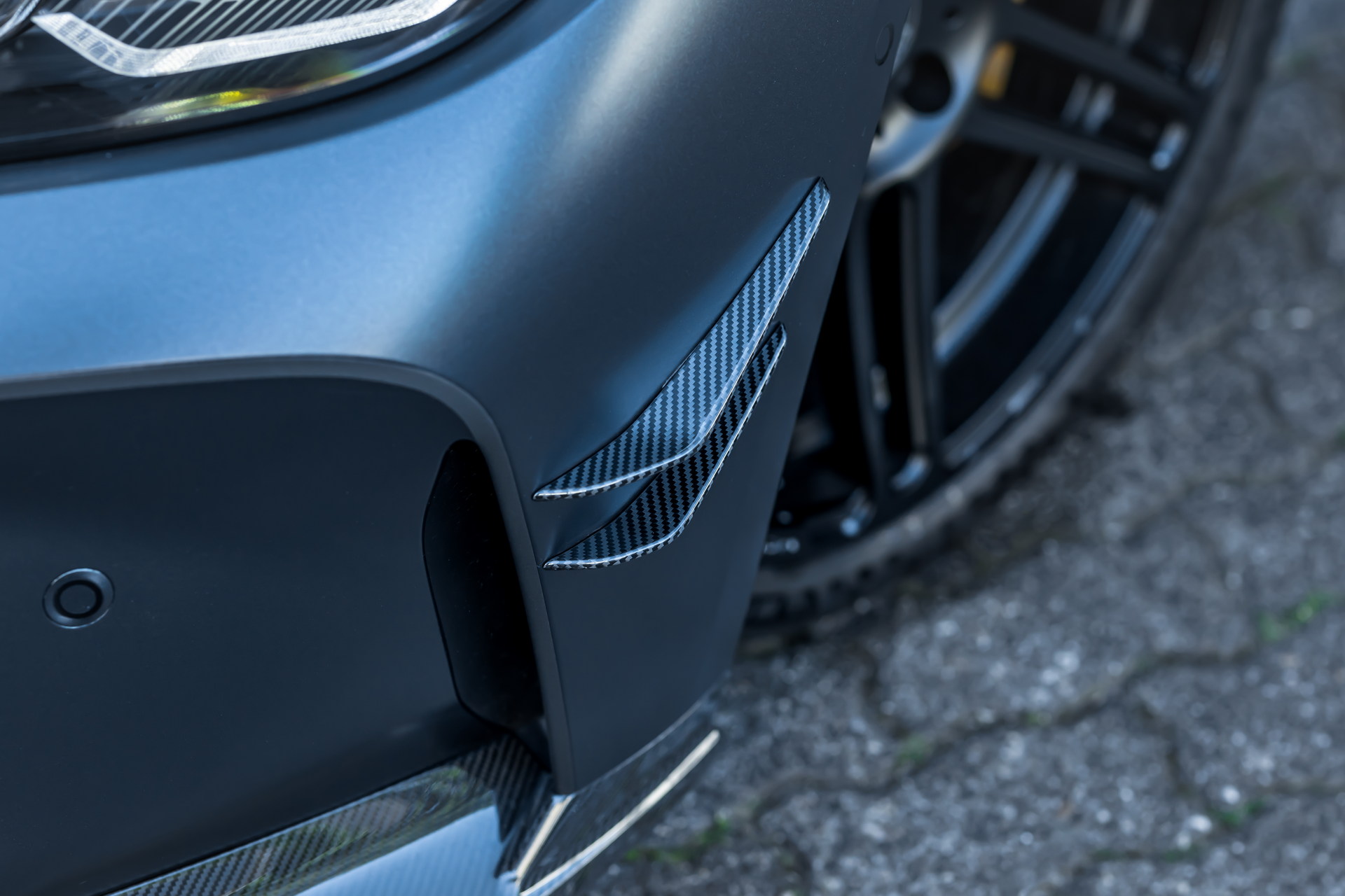 Manhart’s New MH3 GTR Is A 641 HP BMW M3 With Carbon Recaros