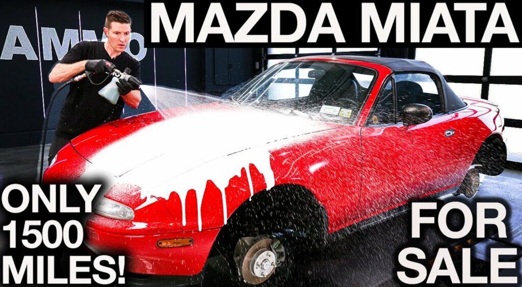  This 1,500-Mile 1990 Mazda MX-5 Miata Has Never Even Had Its Roof Down