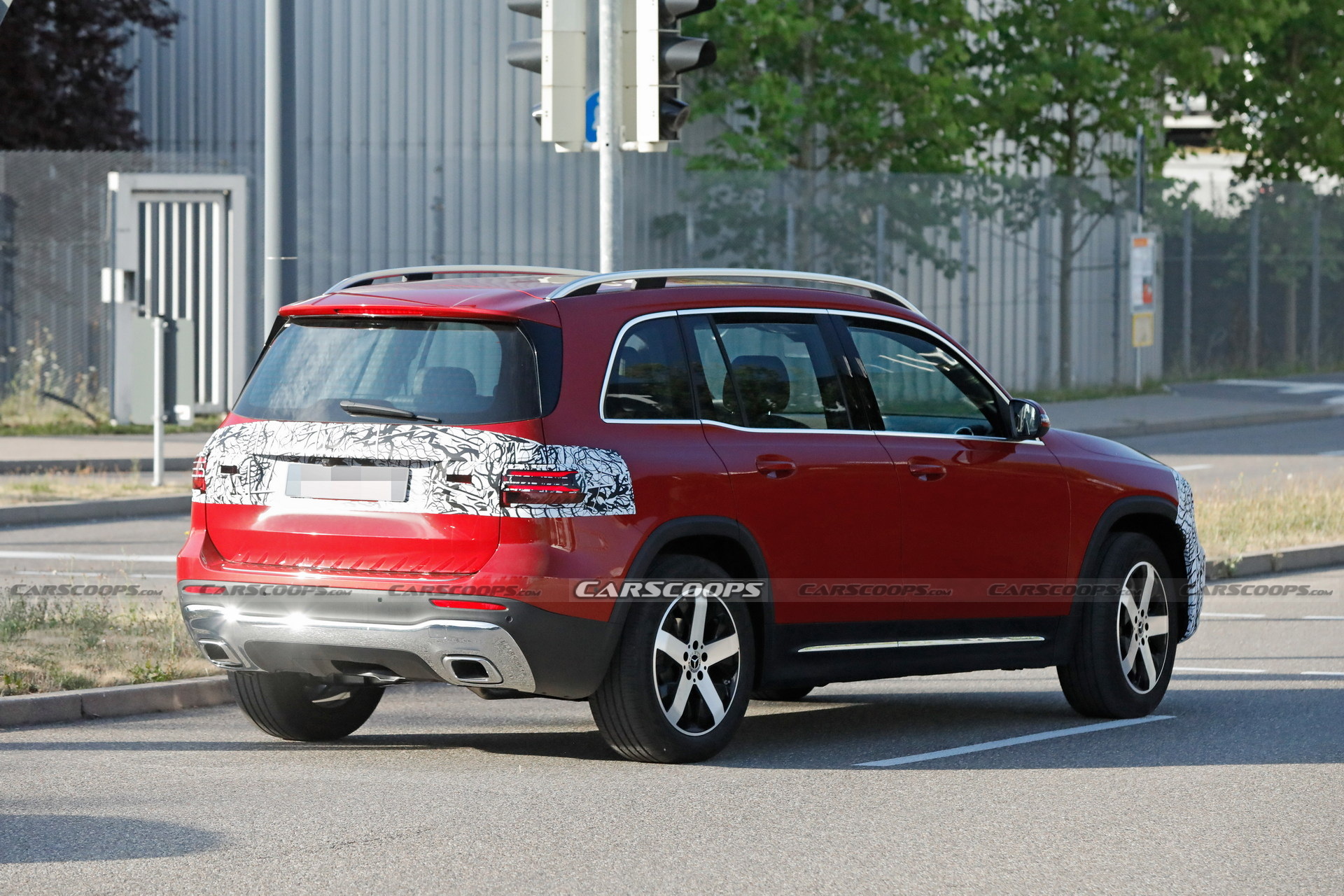 Mercedes-Benz GLB Facelift Makes Spy Debut, Expected To Arrive In 2023