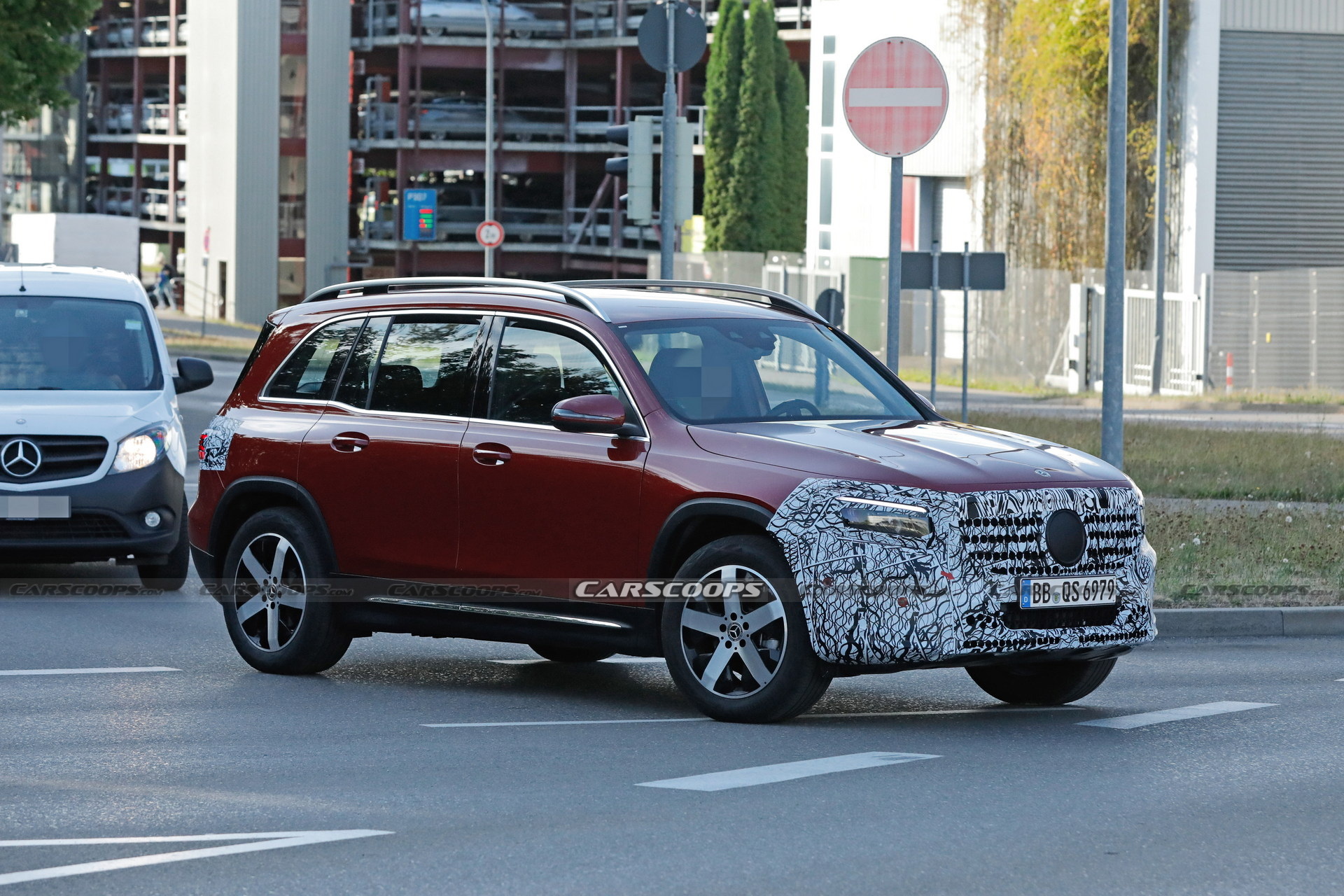 Mercedes-Benz GLB Facelift Makes Spy Debut, Expected To Arrive In 2023