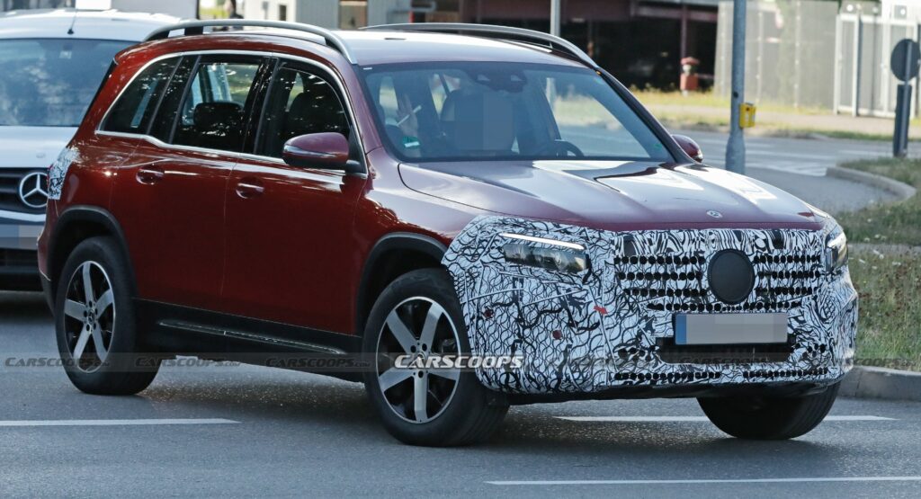  Mercedes-Benz GLB Facelift Makes Spy Debut, Expected To Arrive In 2023