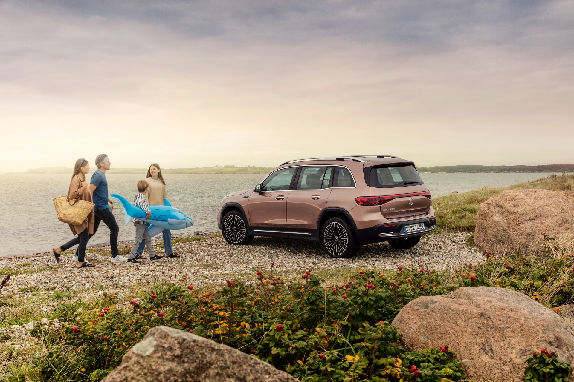 Australia’s 2023 Mercedes-Benz EQB To Be Sold In 250 And 350 Guises