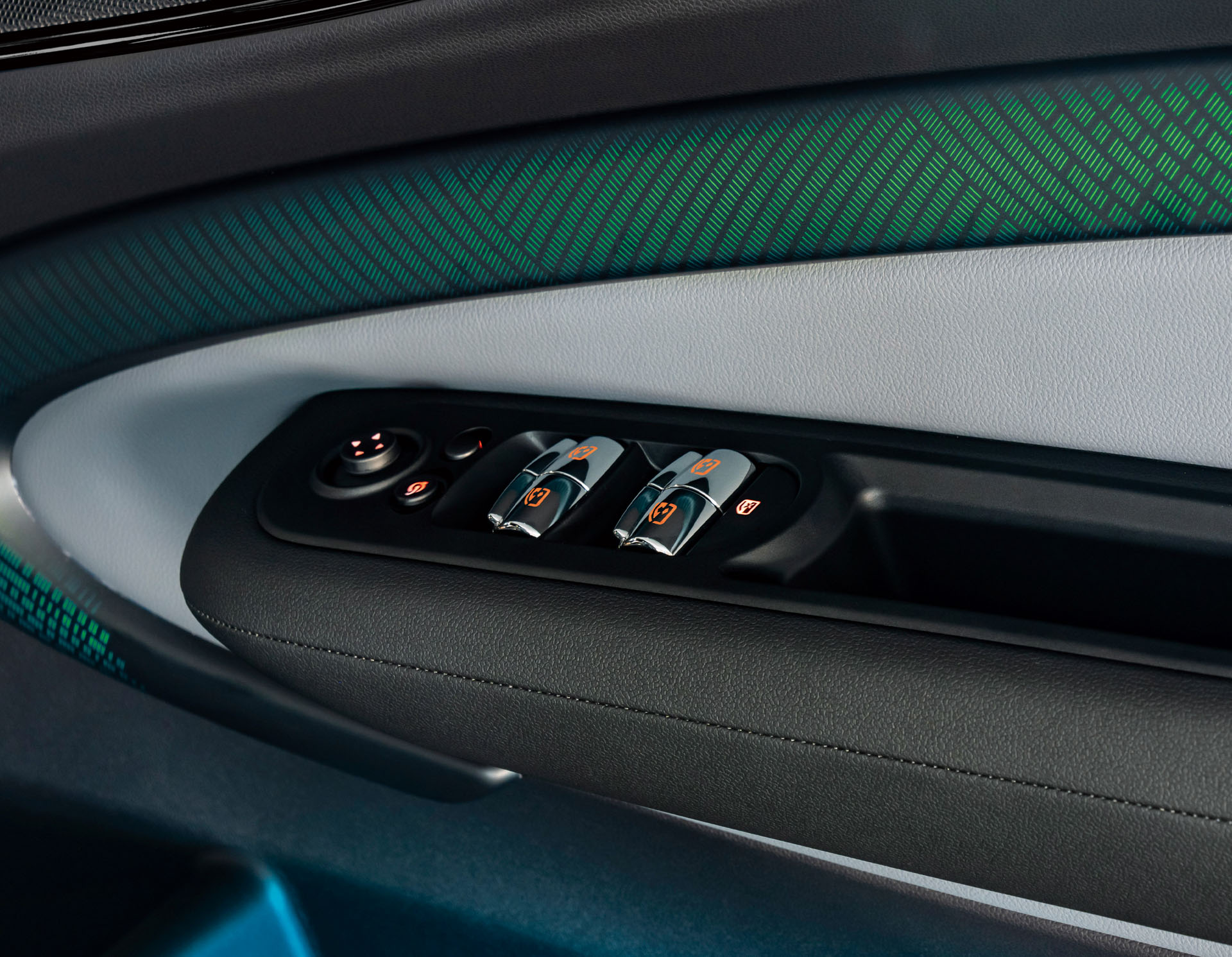 Lost In Translation: Japan Finally Gets Mini Clubman Untold Edition We Told You About In February