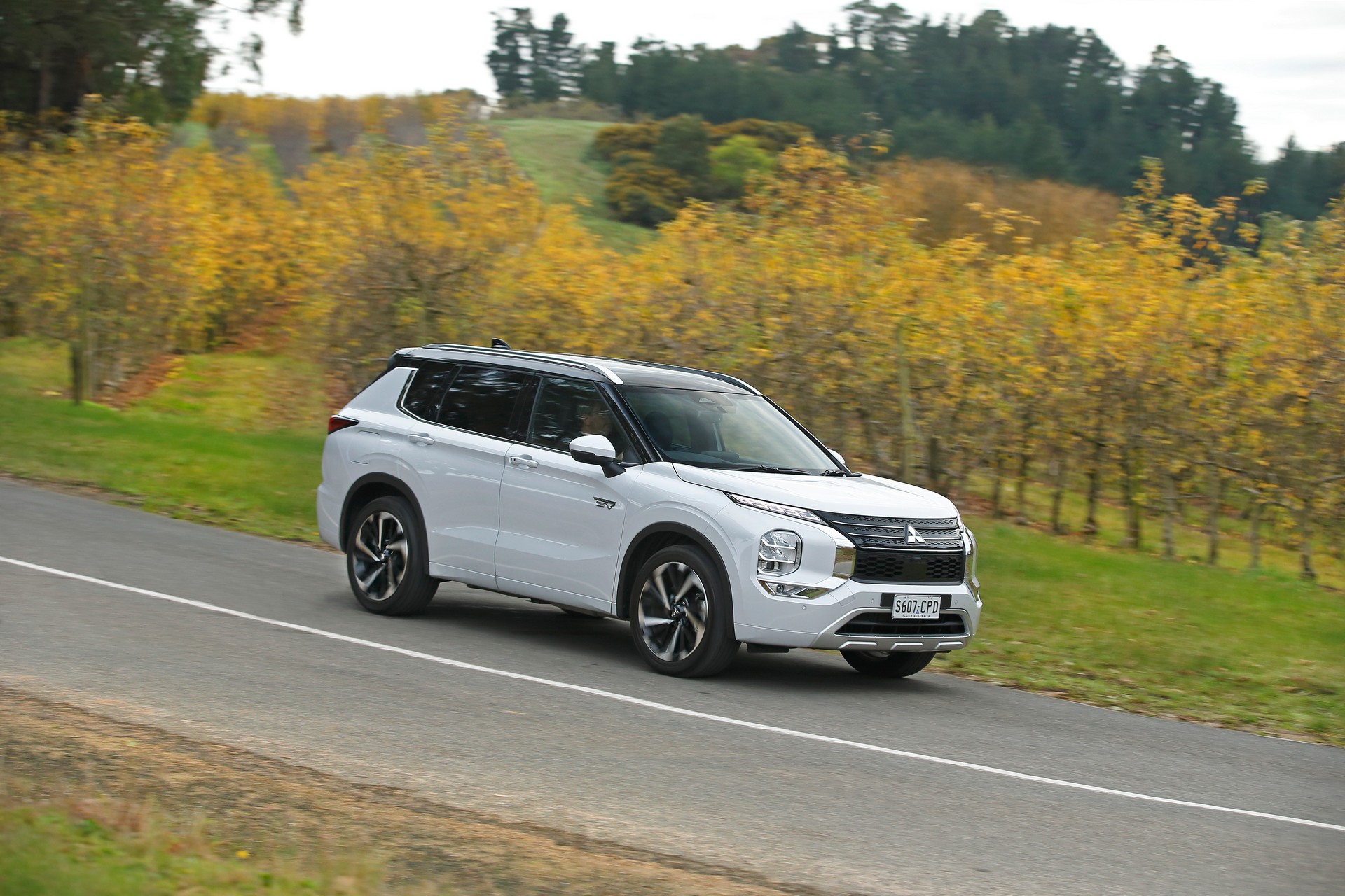 2022 Mitsubishi Outlander Plug-In Hybrid EV Offered In Four Trims In Australia