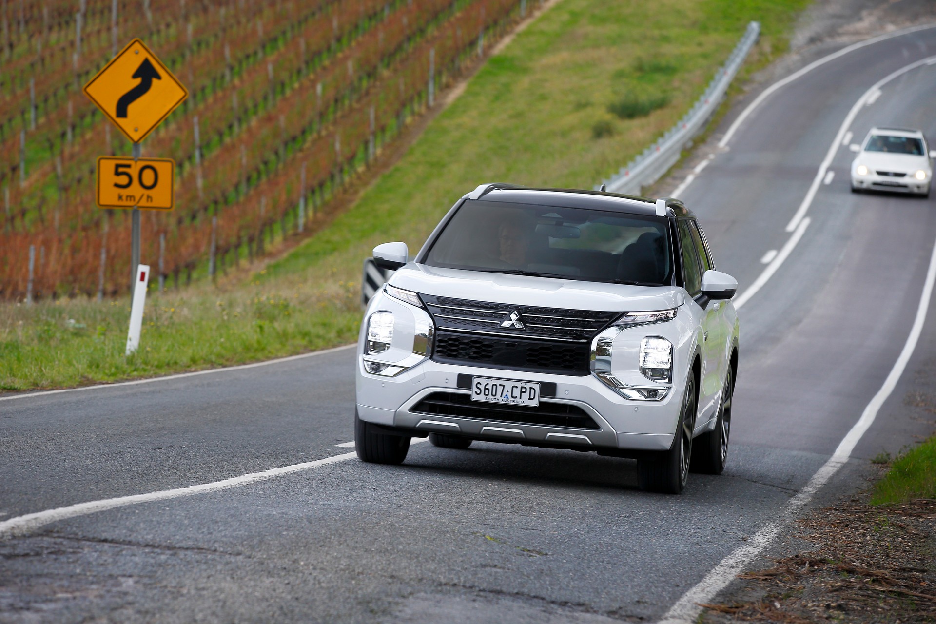 2022 Mitsubishi Outlander Plug-In Hybrid EV Offered In Four Trims In Australia
