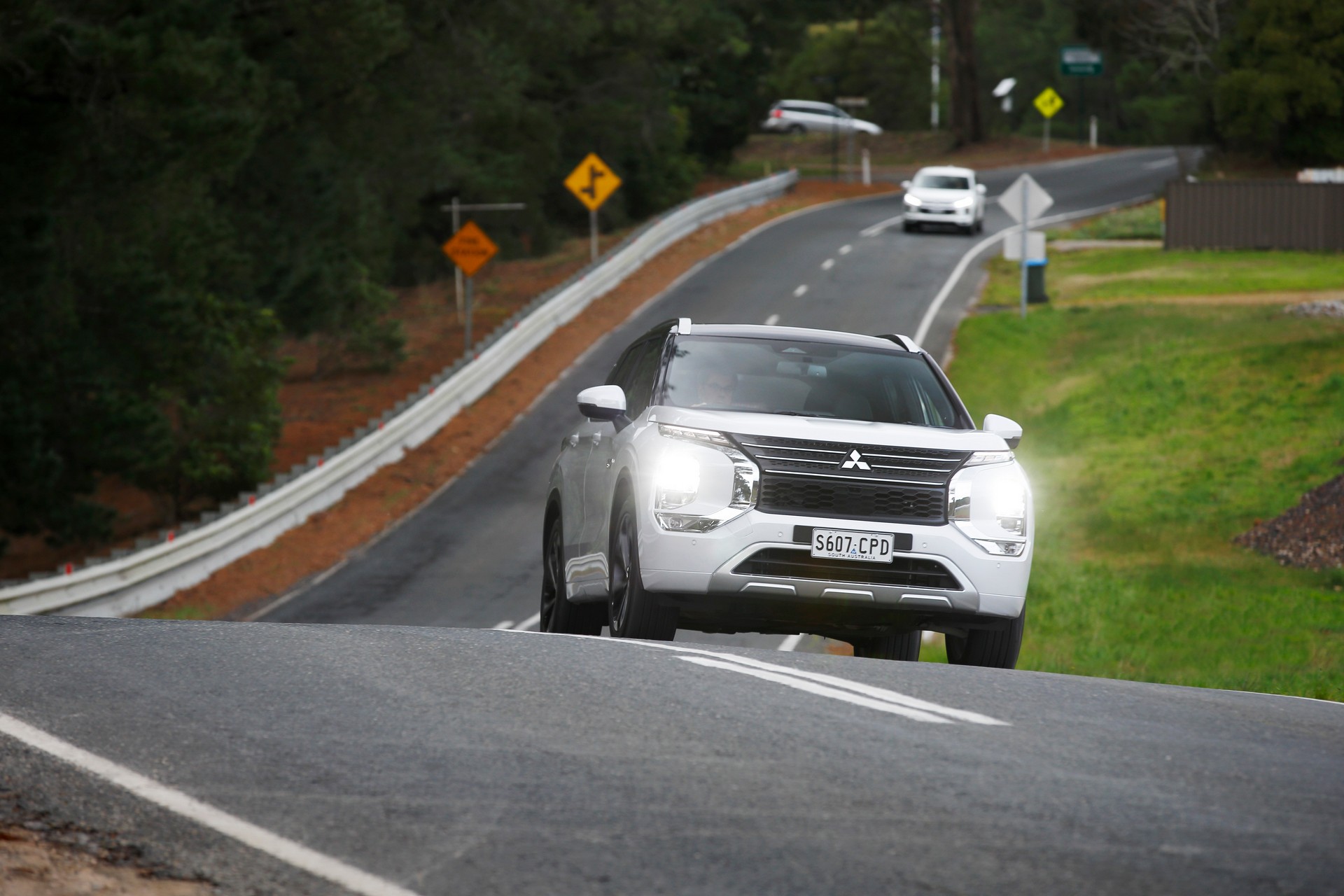 2022 Mitsubishi Outlander Plug-In Hybrid EV Offered In Four Trims In Australia