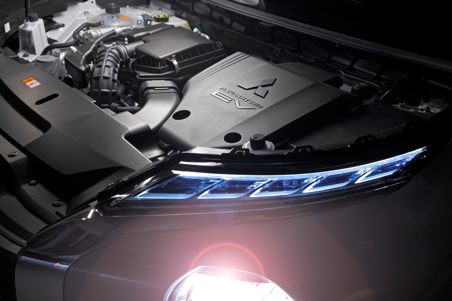 2022 Mitsubishi Outlander Plug-In Hybrid EV Offered In Four Trims In Australia