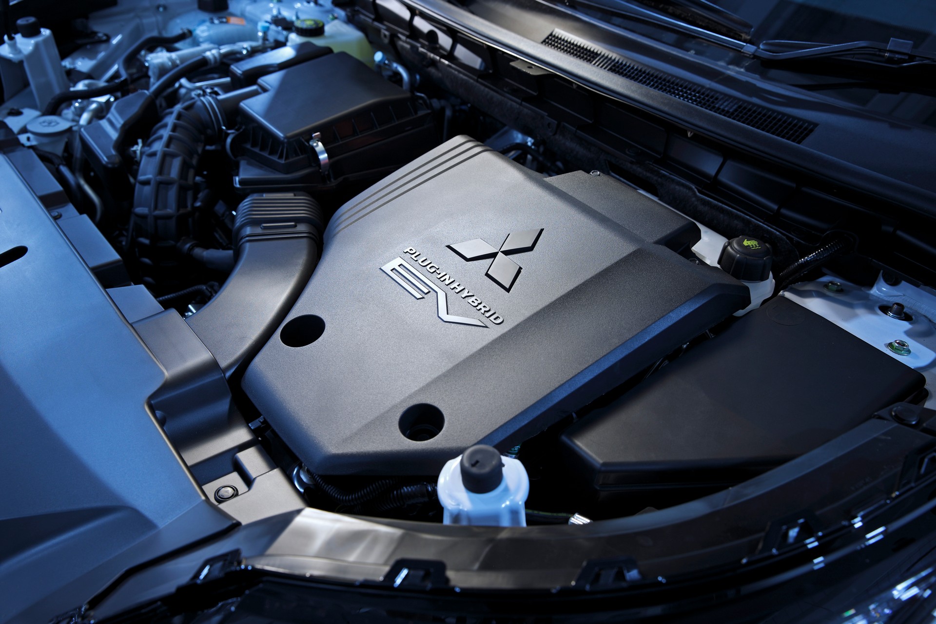 2022 Mitsubishi Outlander Plug-In Hybrid EV Offered In Four Trims In Australia