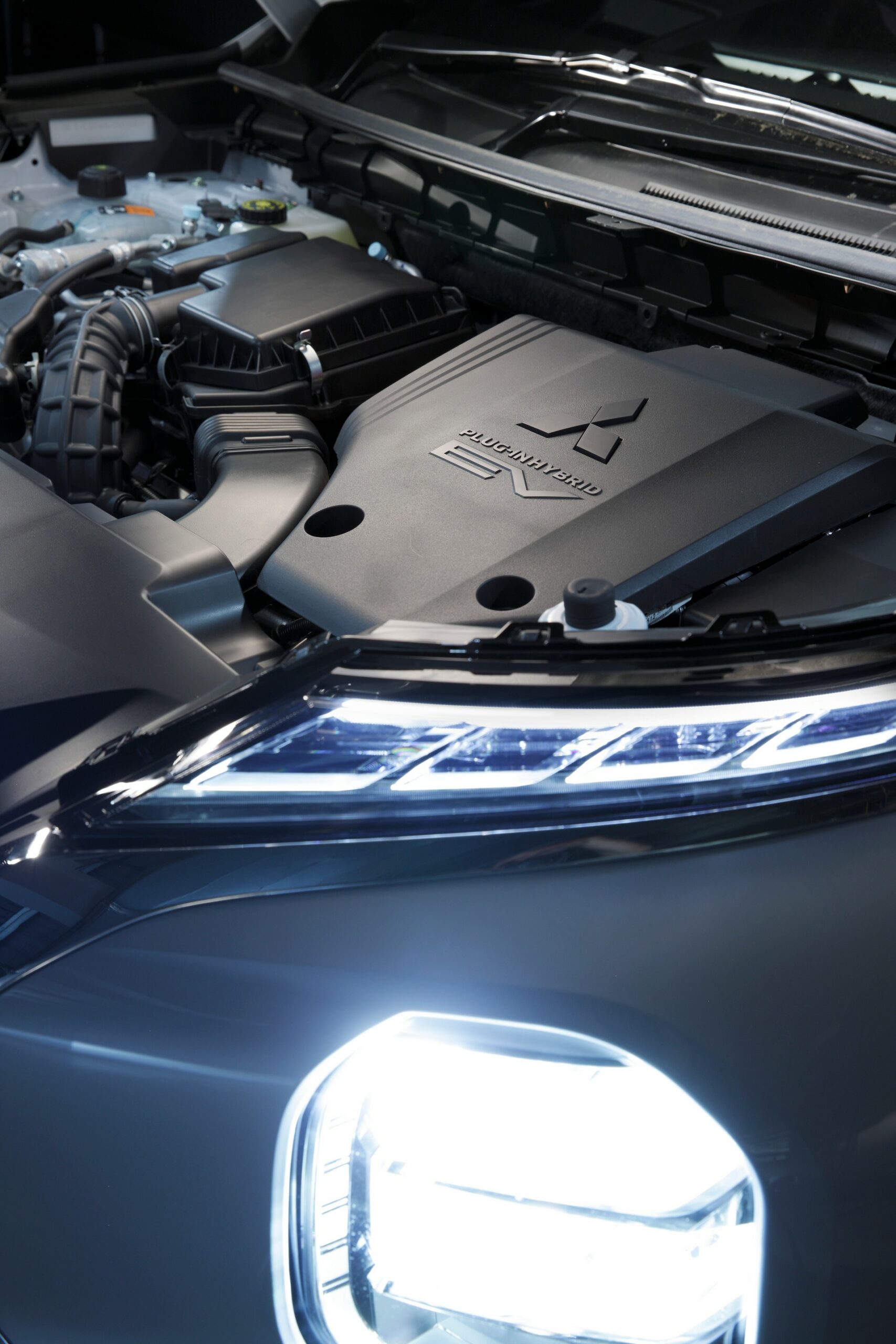 2022 Mitsubishi Outlander Plug-In Hybrid EV Offered In Four Trims In Australia