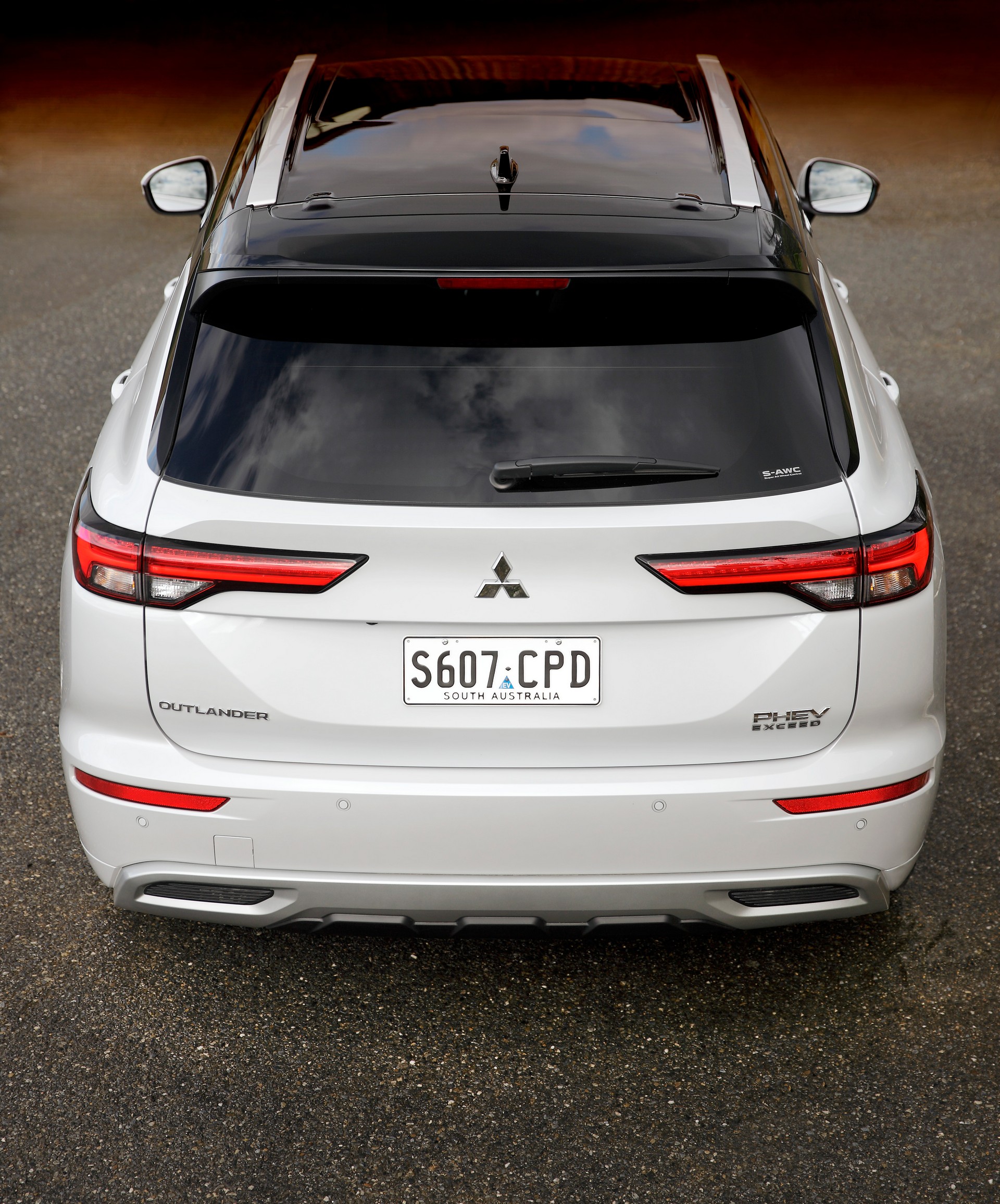 2022 Mitsubishi Outlander Plug-In Hybrid EV Offered In Four Trims In Australia