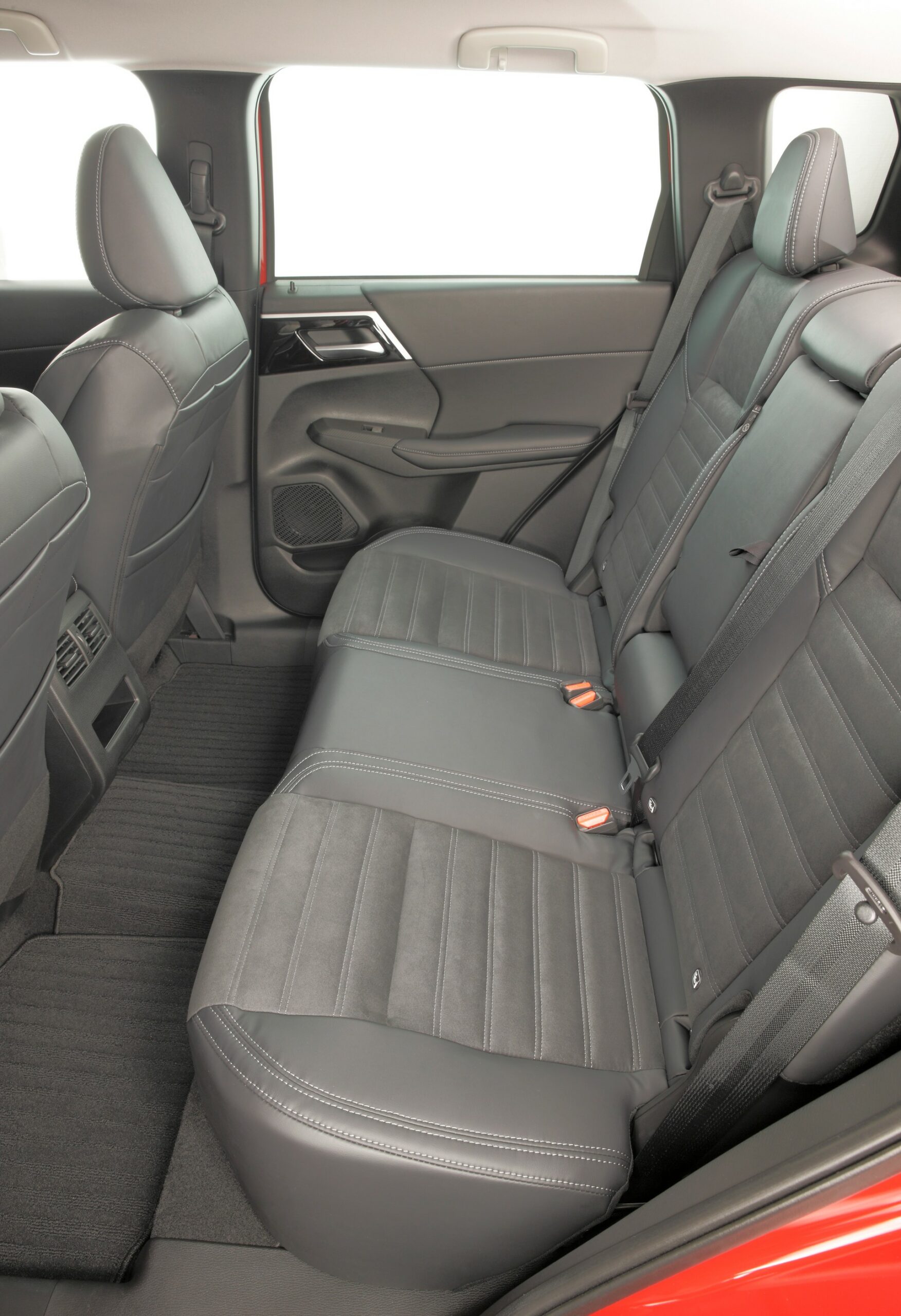 2022 Mitsubishi Outlander Plug-In Hybrid EV Offered In Four Trims In Australia