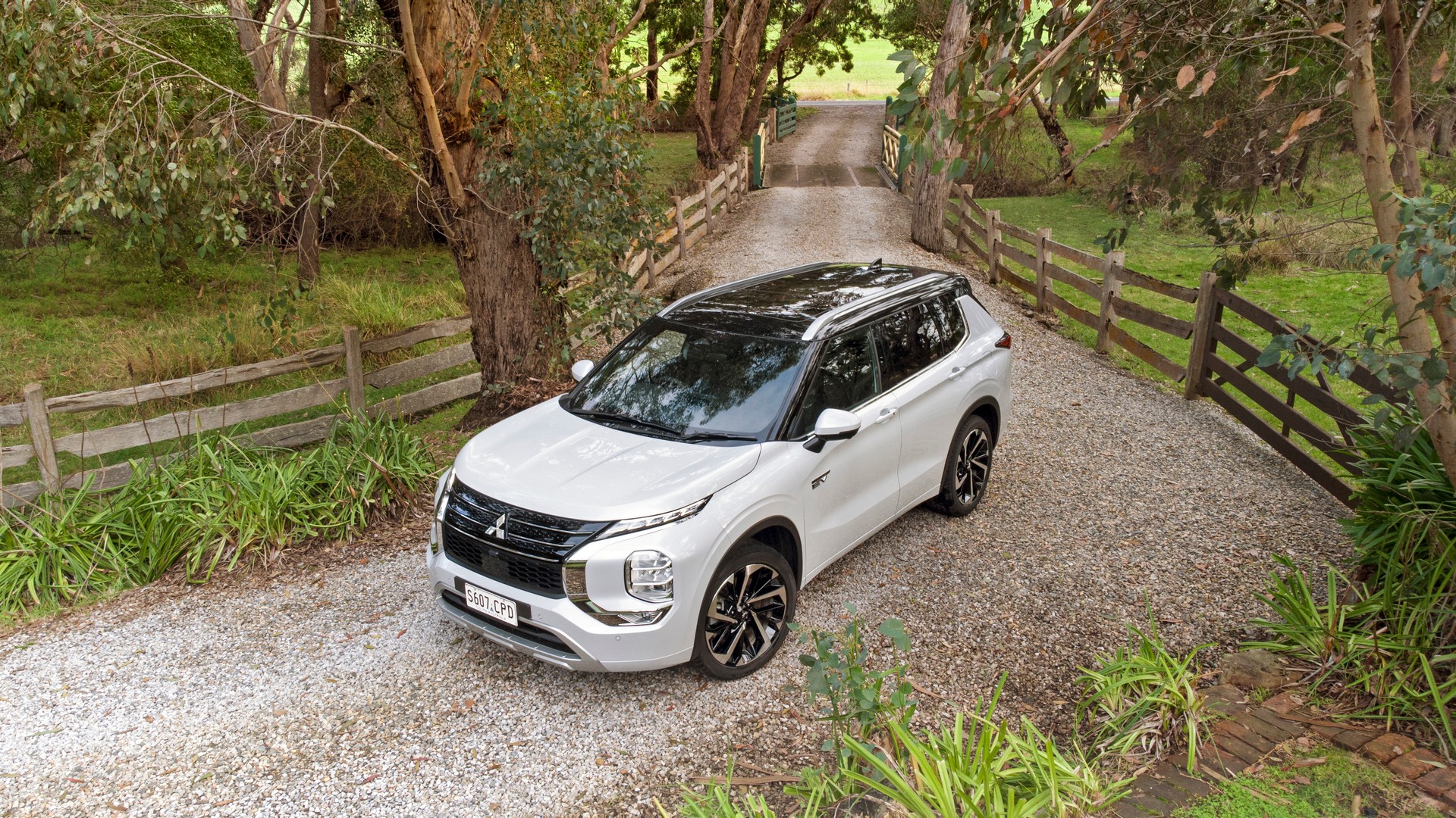 2022 Mitsubishi Outlander Plug-In Hybrid EV Offered In Four Trims In Australia