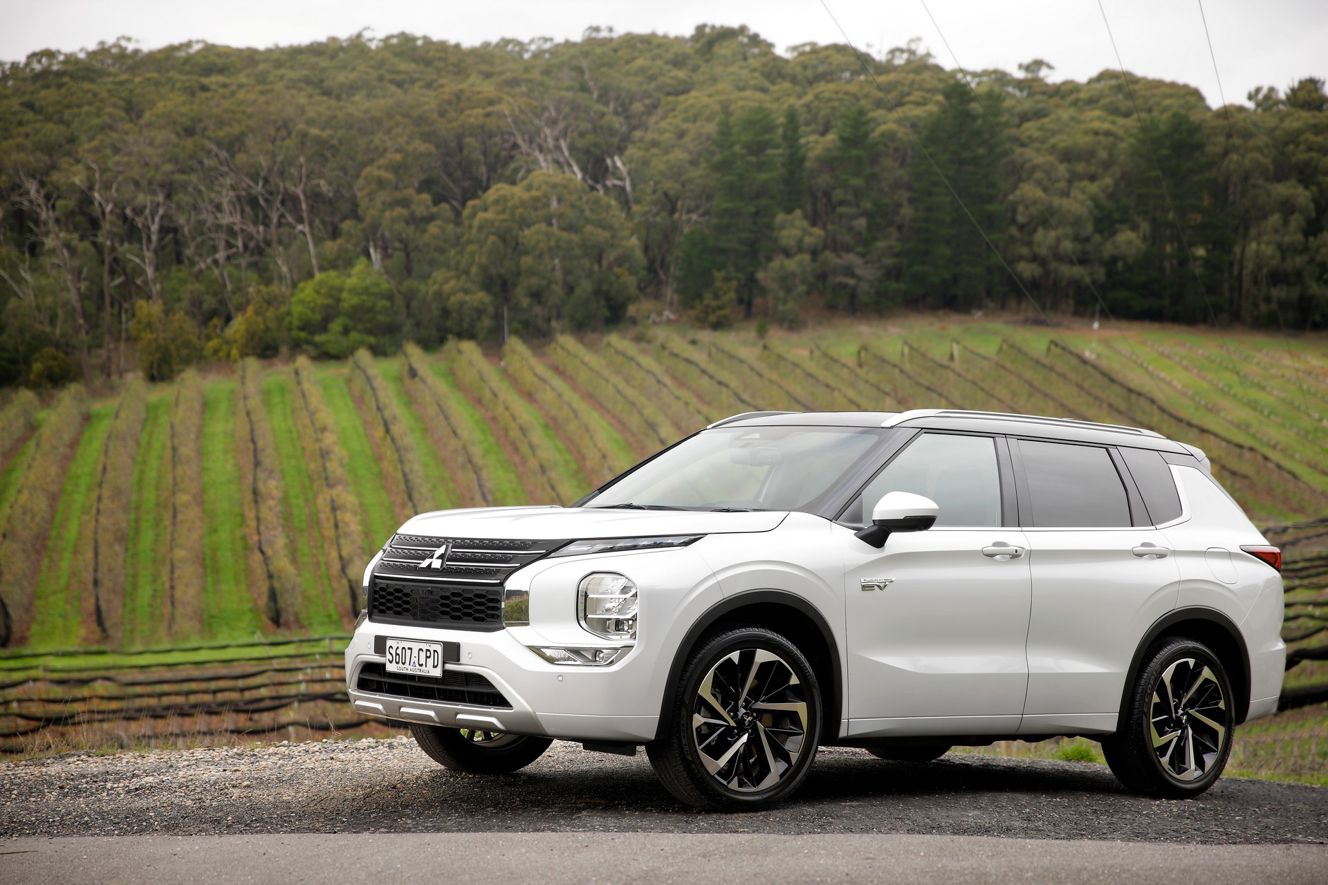 2022 Mitsubishi Outlander Plug-In Hybrid EV Offered In Four Trims In Australia