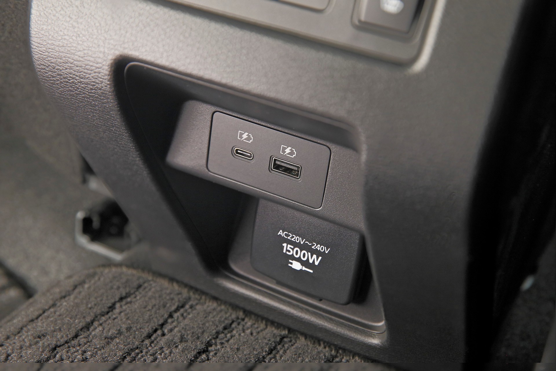 2022 Mitsubishi Outlander Plug-In Hybrid EV Offered In Four Trims In Australia