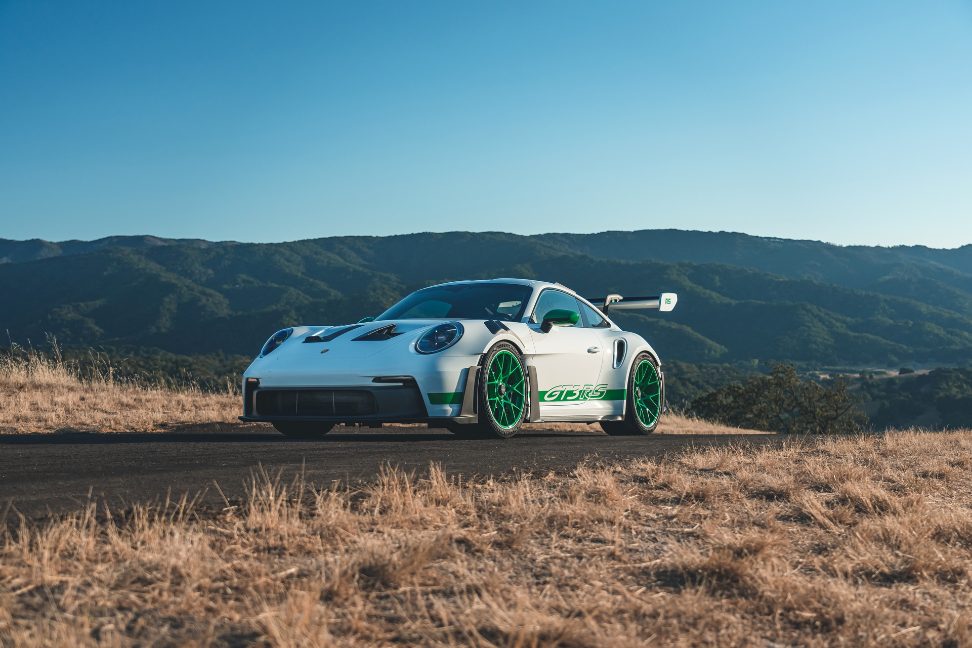 Porsche Pays Tribute To Carrera RS 2.7 With A Special Edition 911 GT3 RS Only For U.S