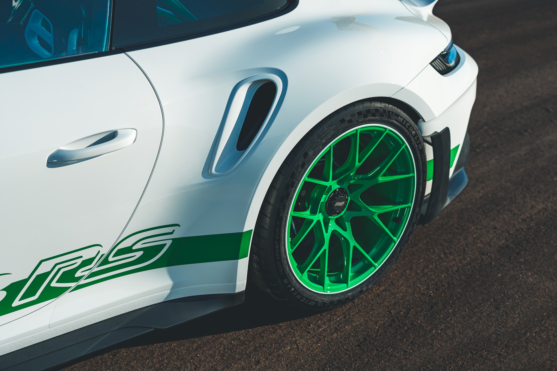 Porsche Pays Tribute To Carrera RS 2.7 With A Special Edition 911 GT3 RS Only For U.S
