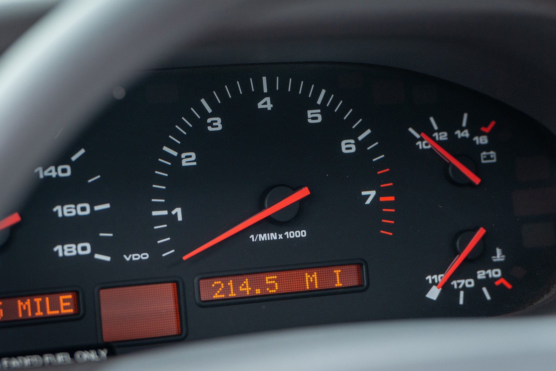 Manual Porsche 928 GTS Will Make You Want To Shift Back To The 1990s And Sing Blue Da Ba Dee