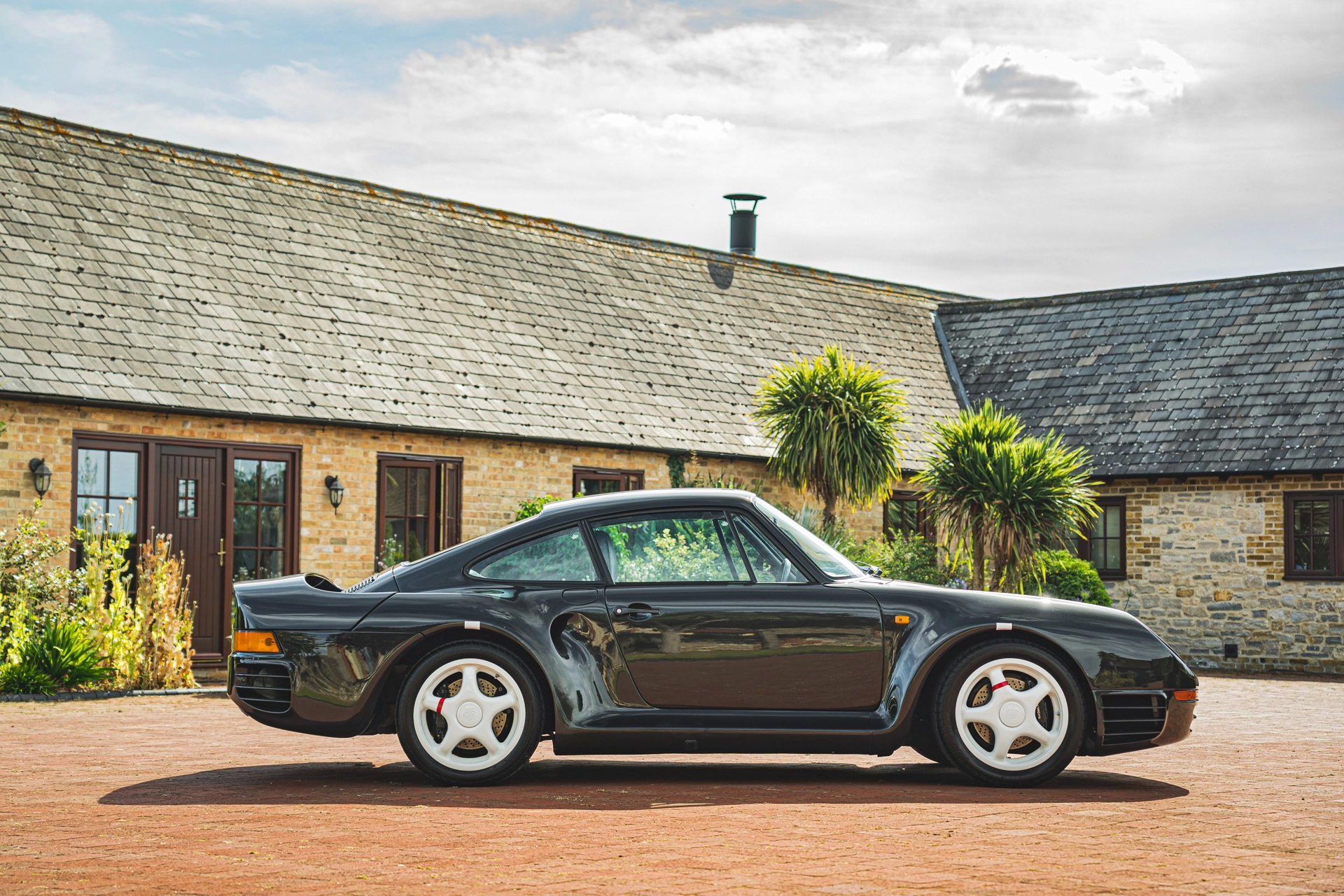 This 1-Of-3 Porsche 959 S Prototype Is Looking For Its Next Caretaker