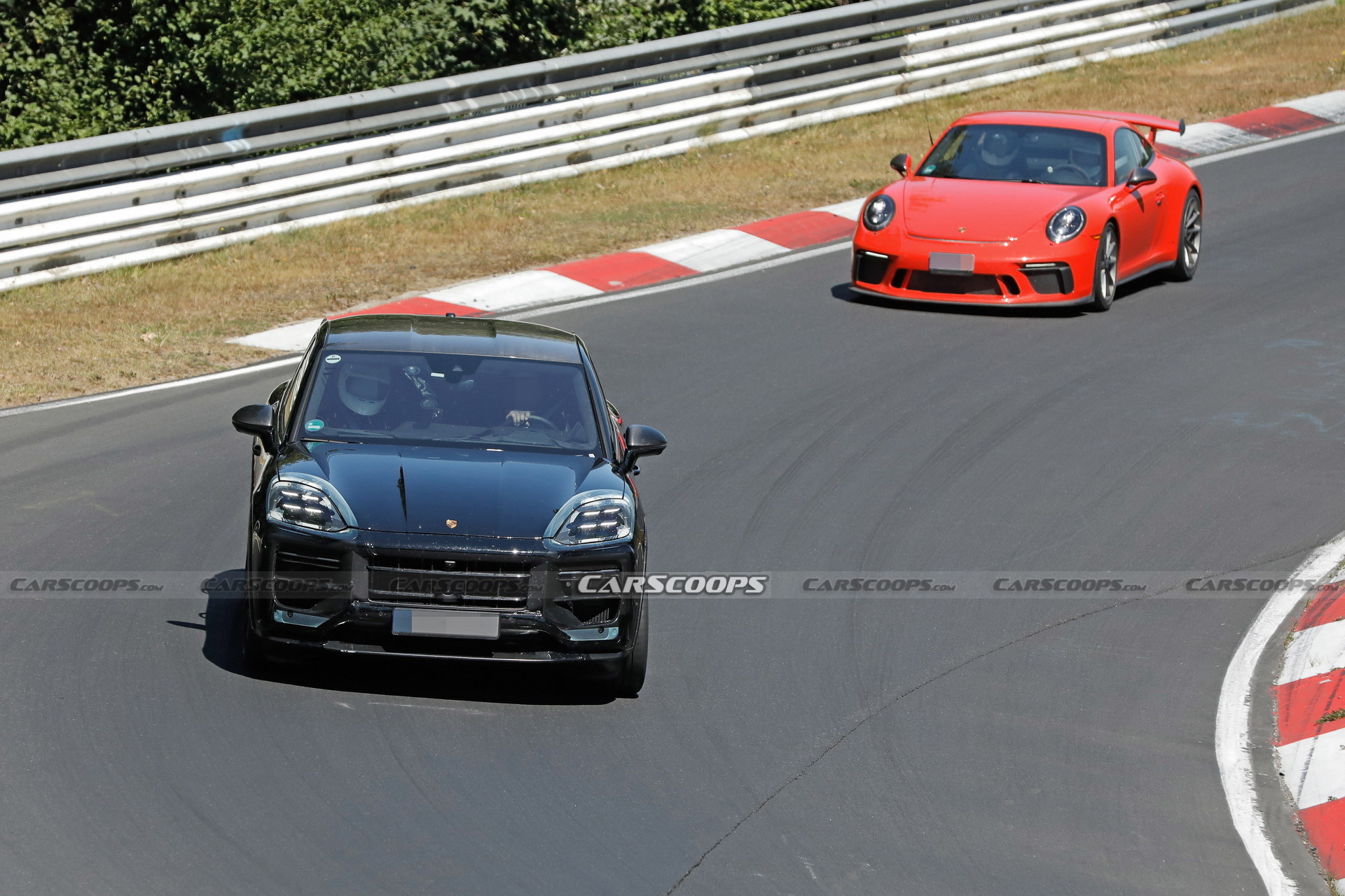 Porsche Cayenne Turbo GT Facelift Spied, Looks Ready To Conquer The Track