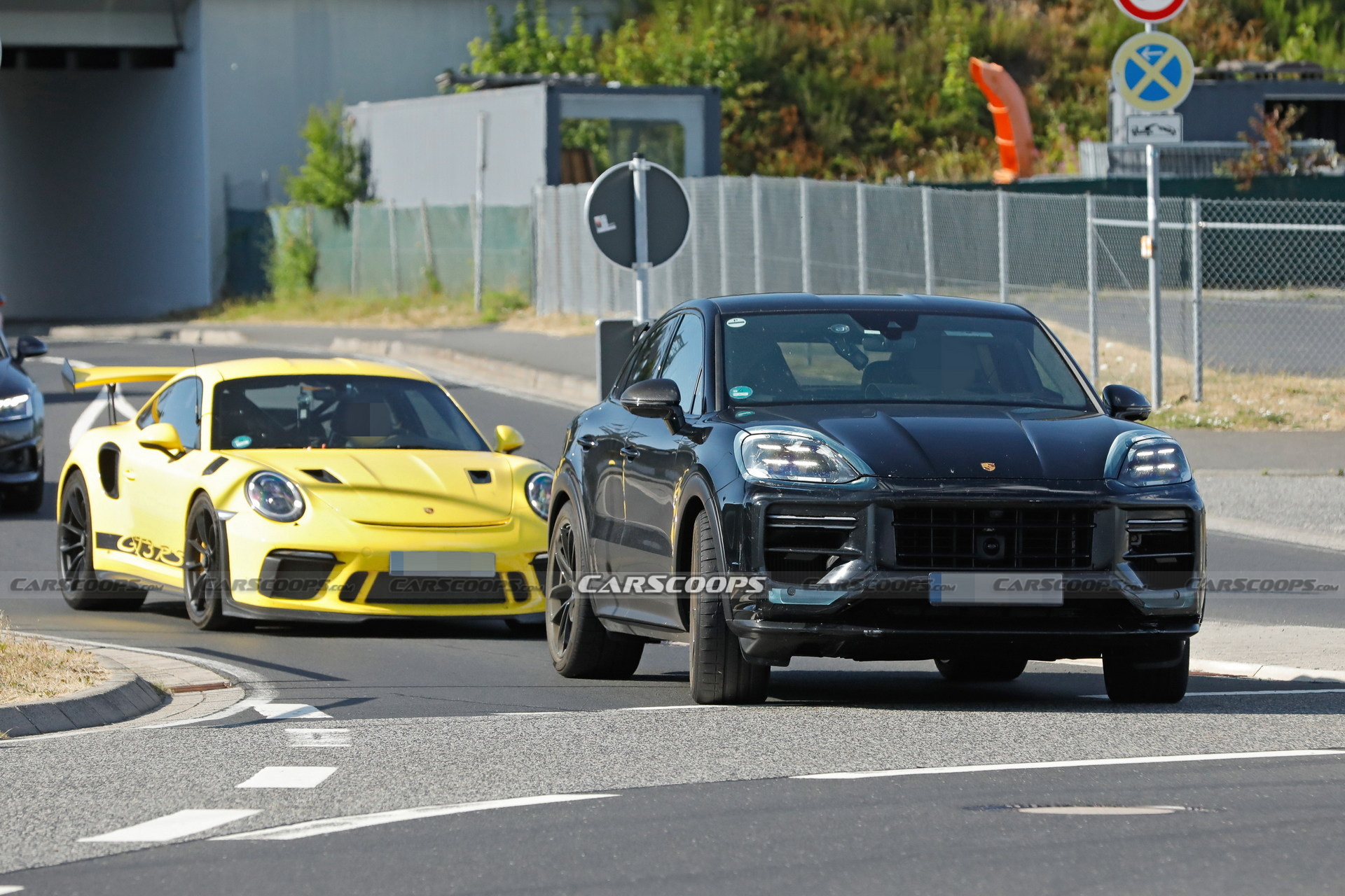 Porsche Cayenne Turbo GT Facelift Spied, Looks Ready To Conquer The Track