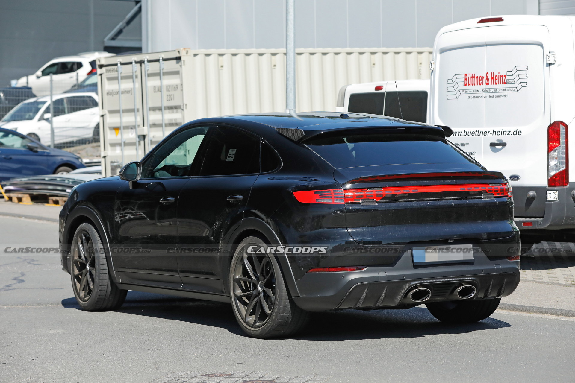 Porsche Cayenne Turbo GT Facelift Spied, Looks Ready To Conquer The Track