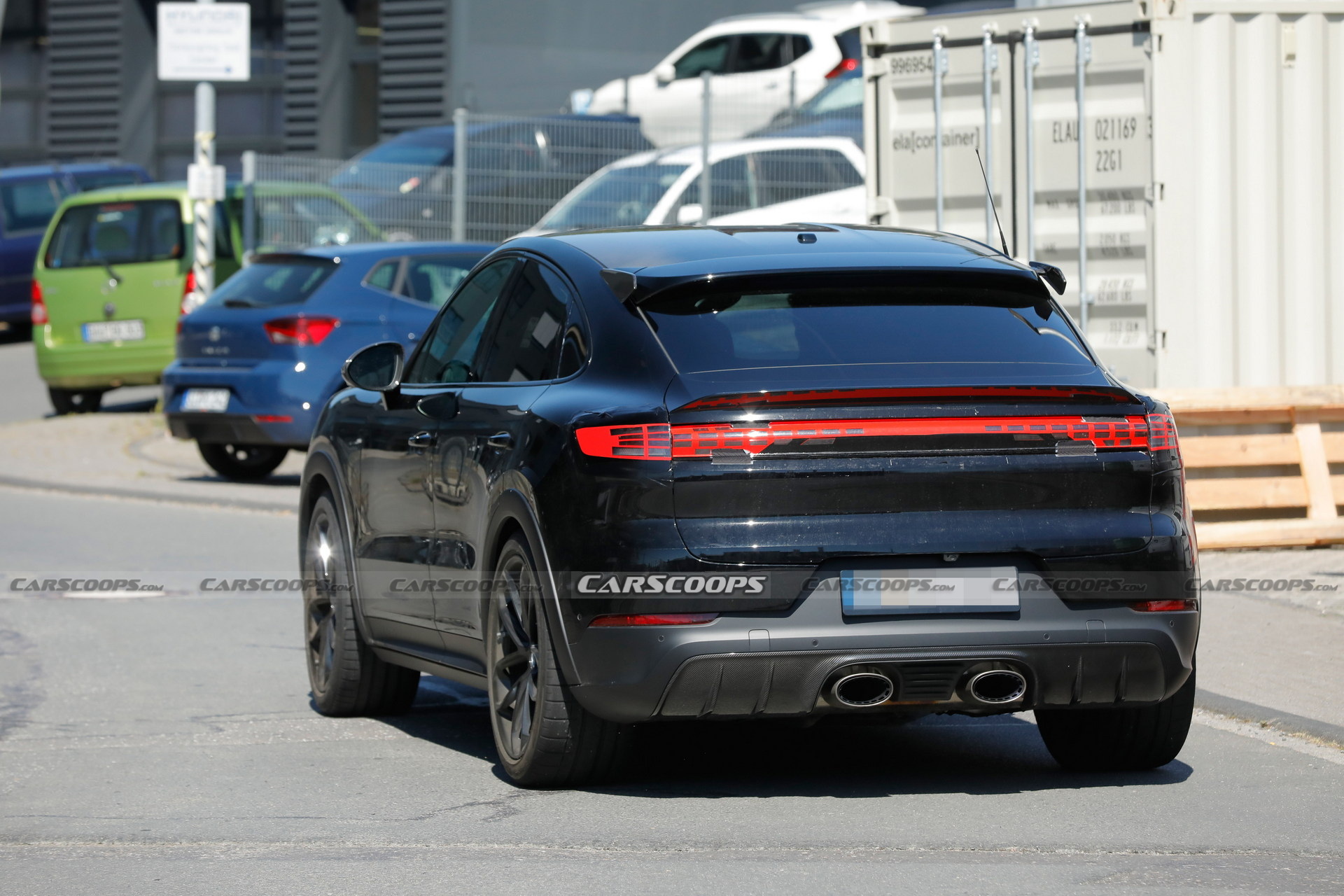 Porsche Cayenne Turbo GT Facelift Spied, Looks Ready To Conquer The Track