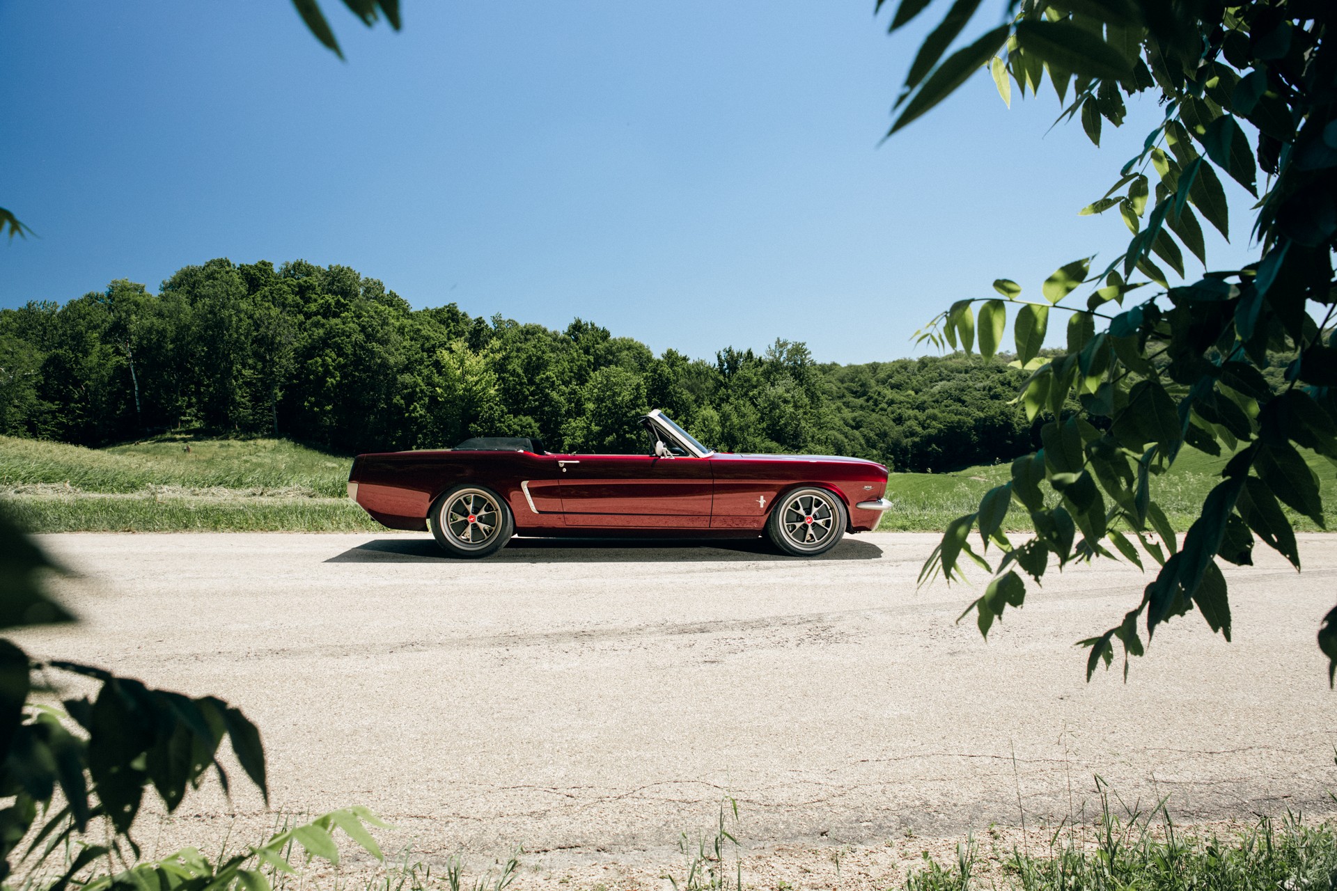 Ringbrothers’ New-Old 1964 Ford Mustang ‘CAGED’ Took 4,200 Hours To Build