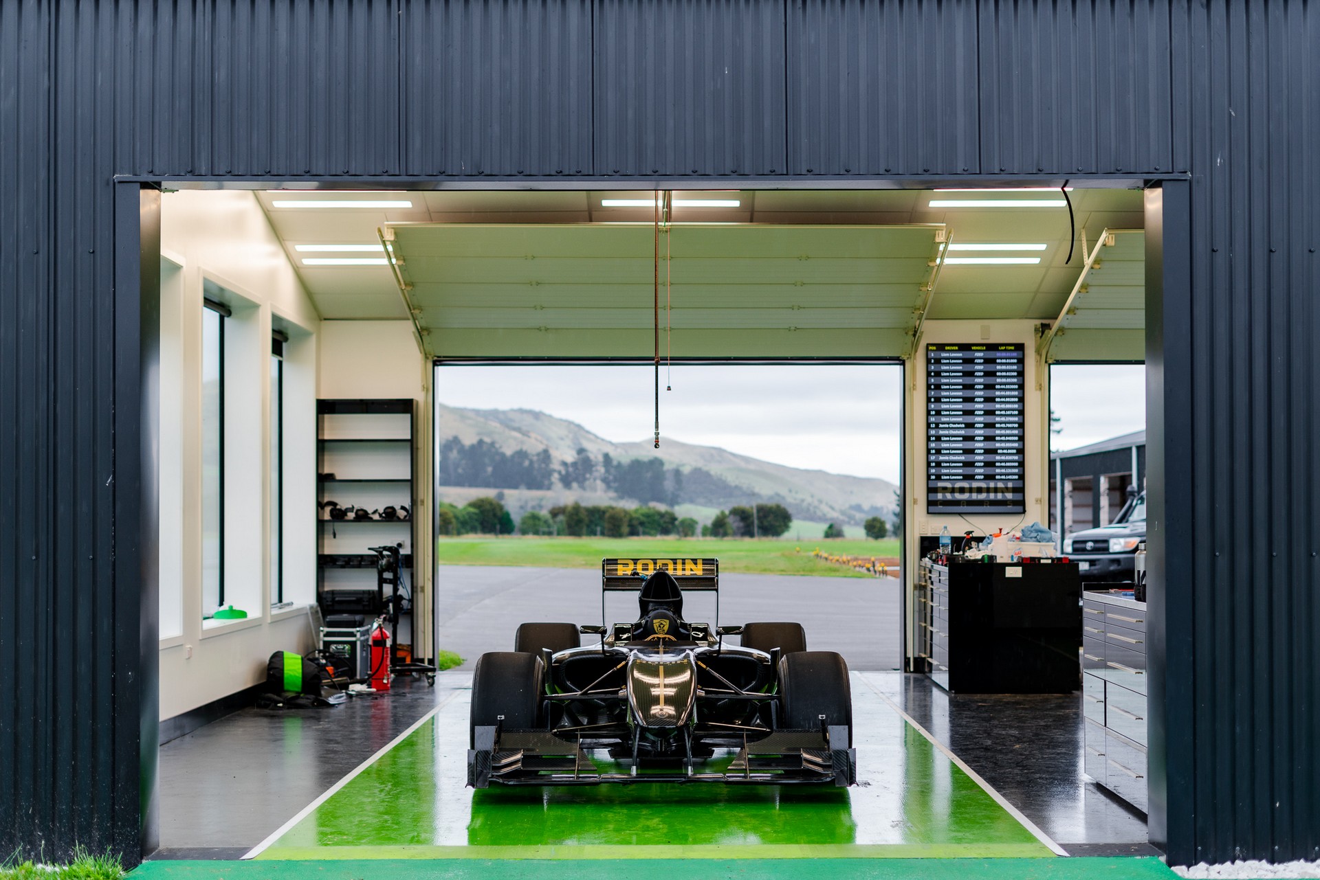 New Zealand’s Rodin FZERO Is Going Into Production With 1,159 HP And 4,000 KG Of Downforce