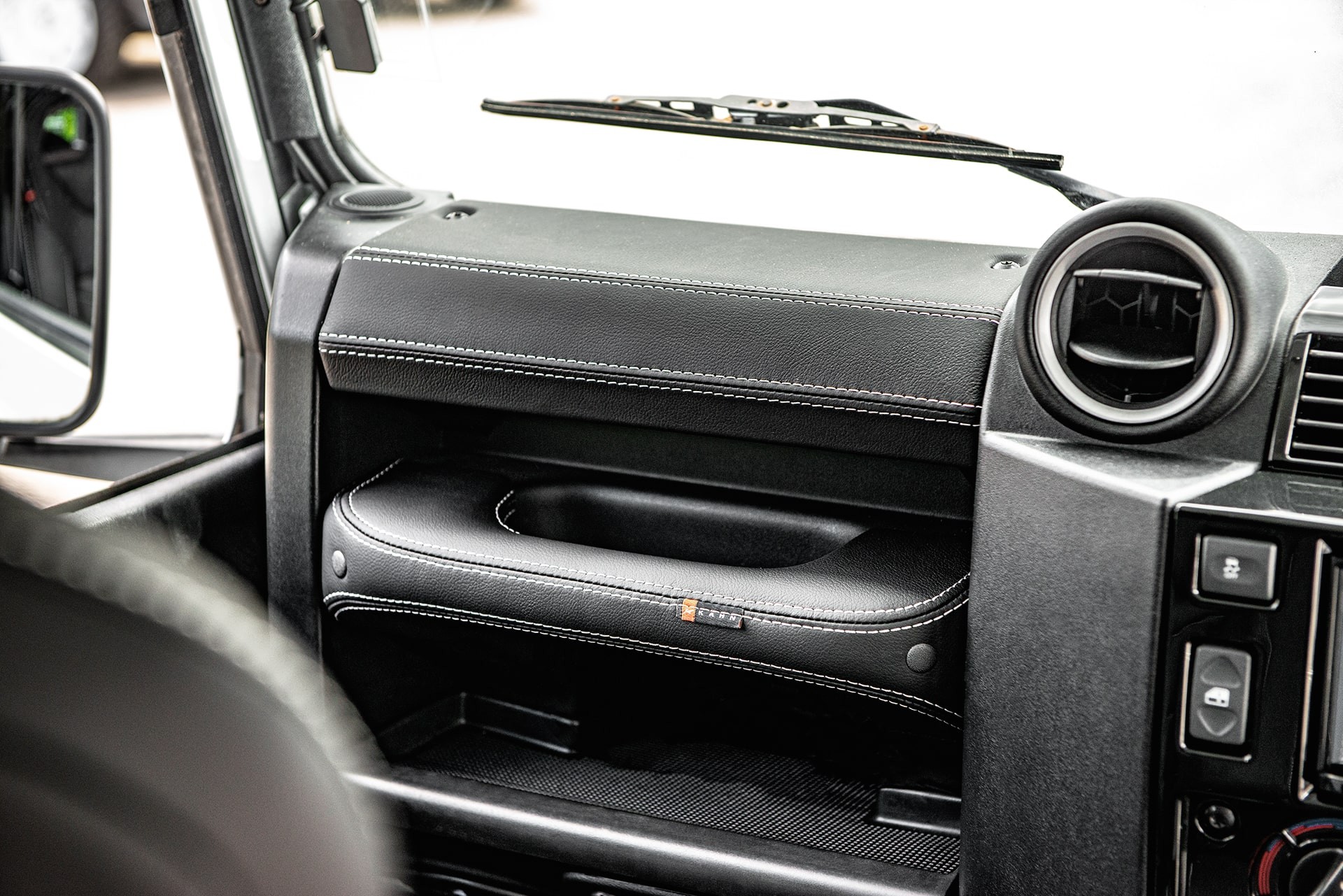 Land Rover Defender 110 Wide-Track By Chelsea Truck Company Looks Like It Could Star In Transformers