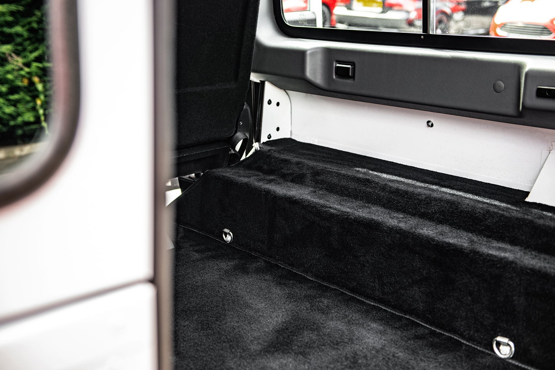 Land Rover Defender 110 Wide-Track By Chelsea Truck Company Looks Like It Could Star In Transformers