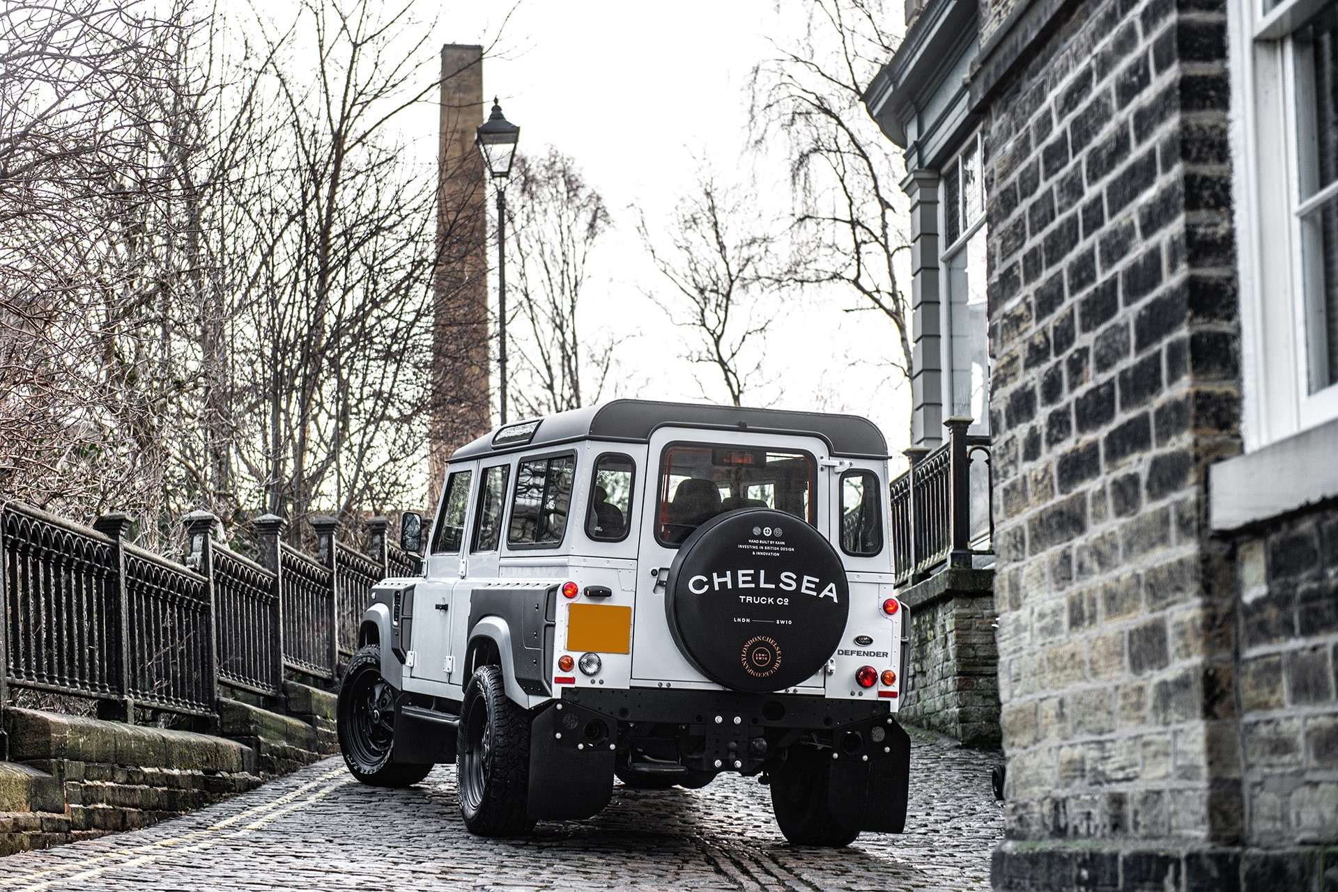 Land Rover Defender 110 Wide-Track By Chelsea Truck Company Looks Like It Could Star In Transformers