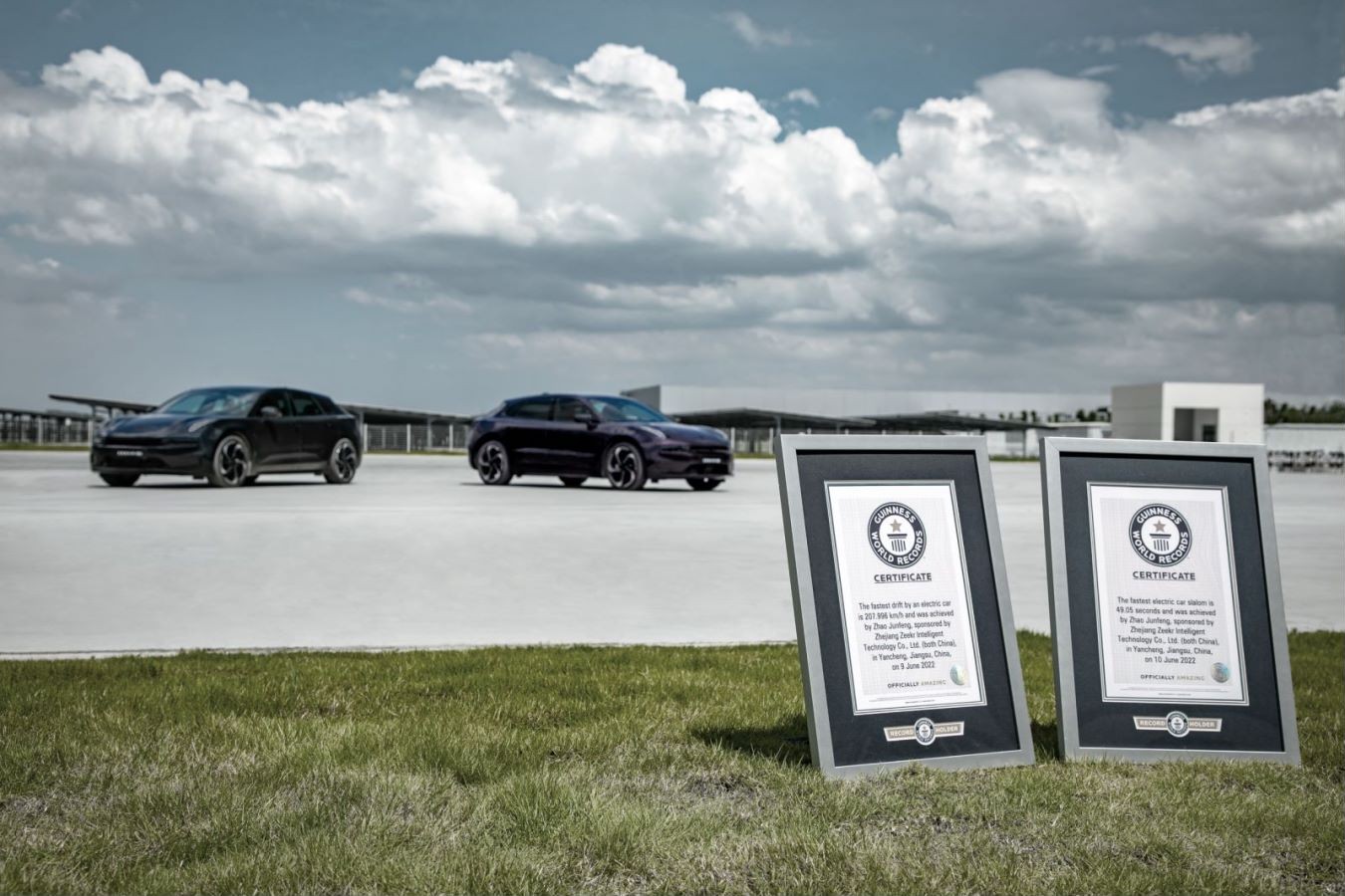 Electric Zeekr 001 Breaks World Record With A Drift At 129 MPH