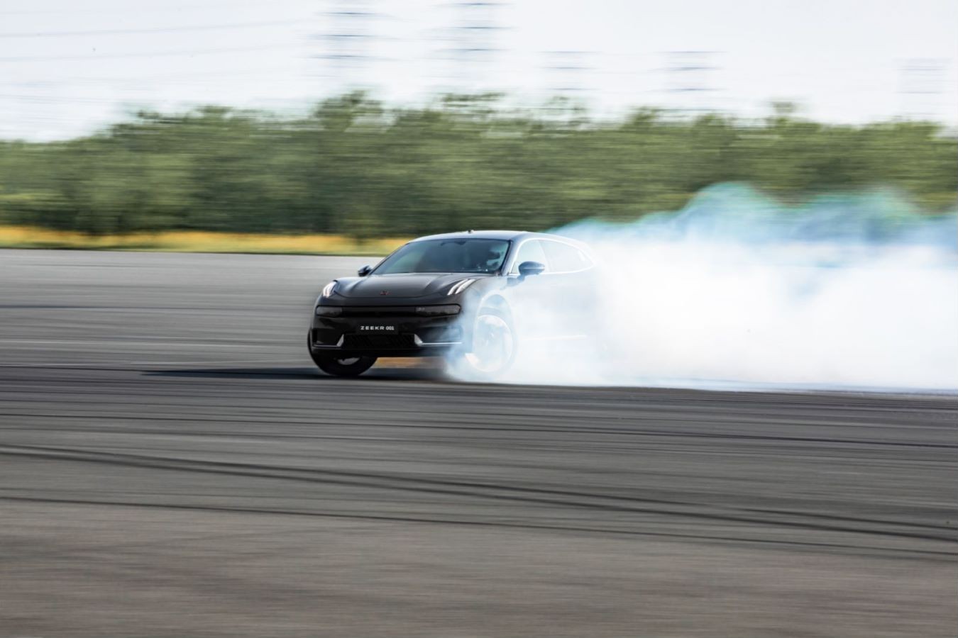 Electric Zeekr 001 Breaks World Record With A Drift At 129 MPH