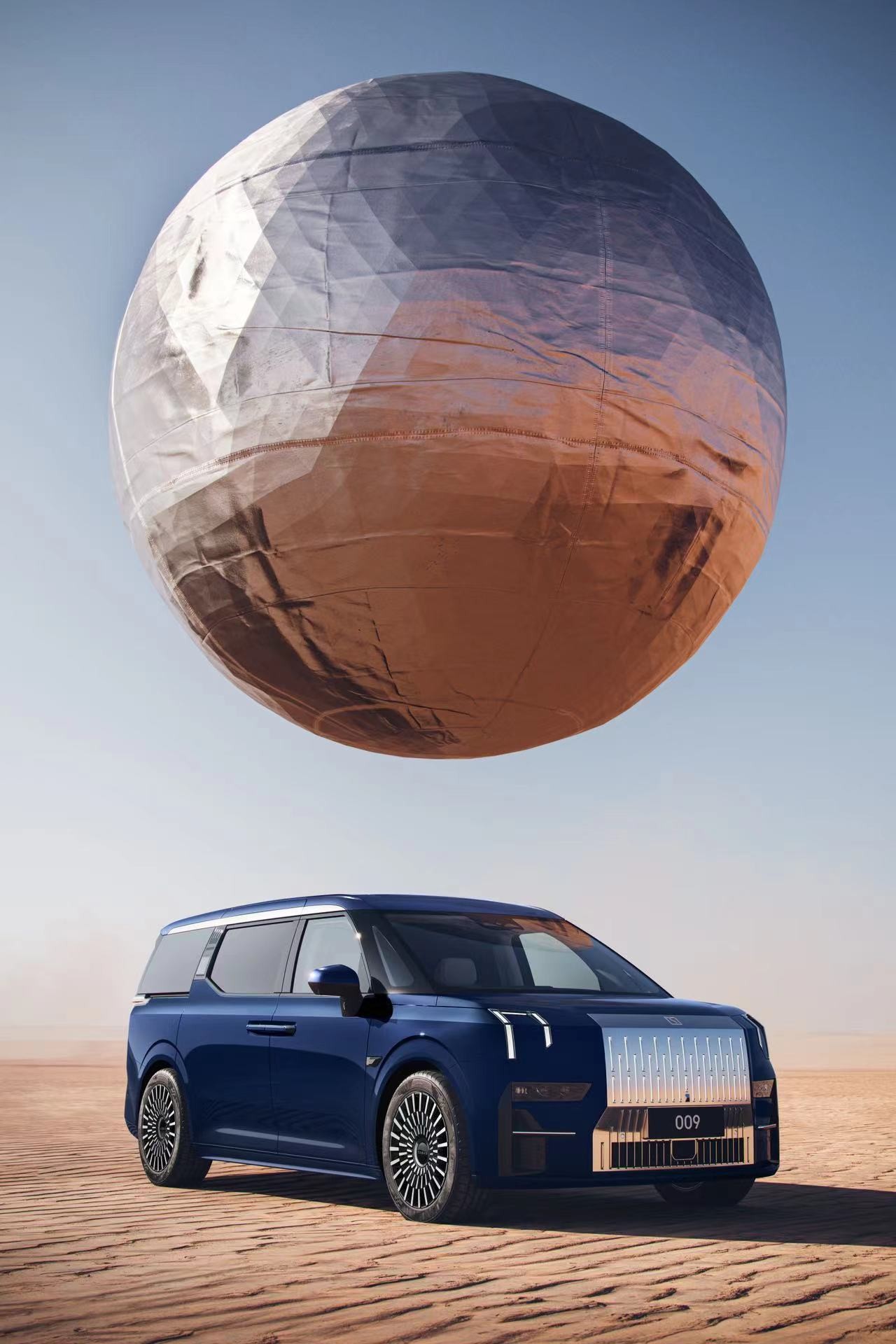 Zeekr 009 Is An Electric Luxury Minivan With 536 HP And 511 Miles Of Range