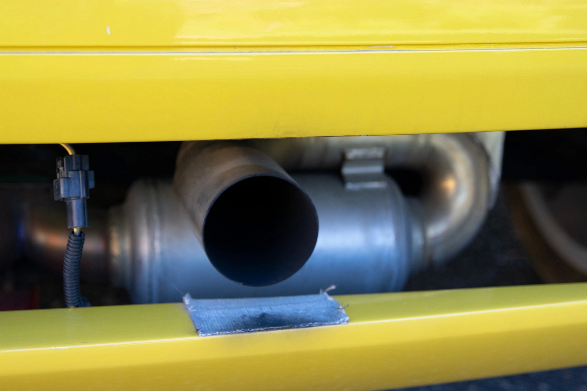 Here’s Your Chance To Own A Super-Rare Renault Clio V6 Trophy Race Car That’s Already In The U.S.