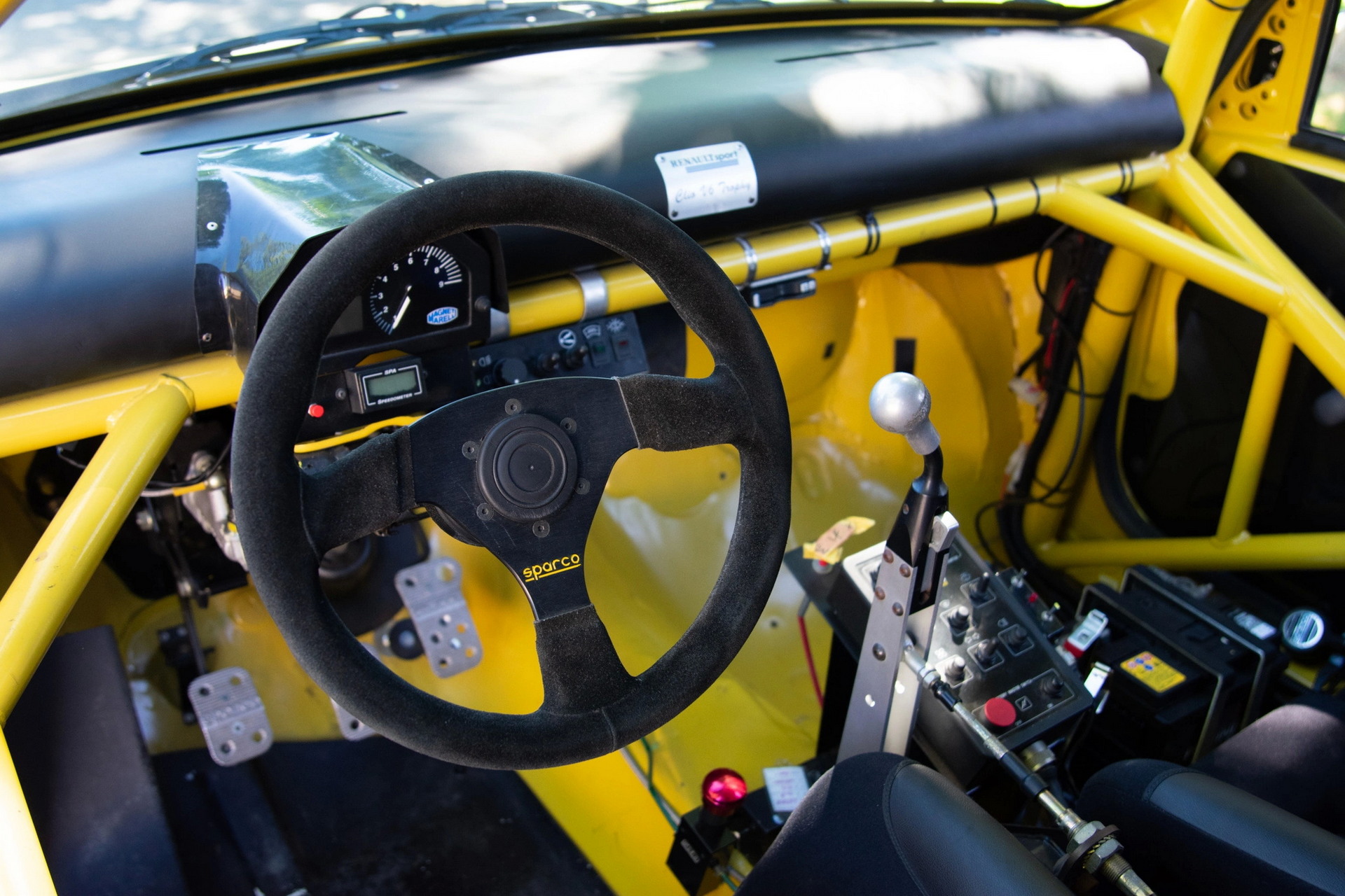 Here’s Your Chance To Own A Super-Rare Renault Clio V6 Trophy Race Car That’s Already In The U.S.