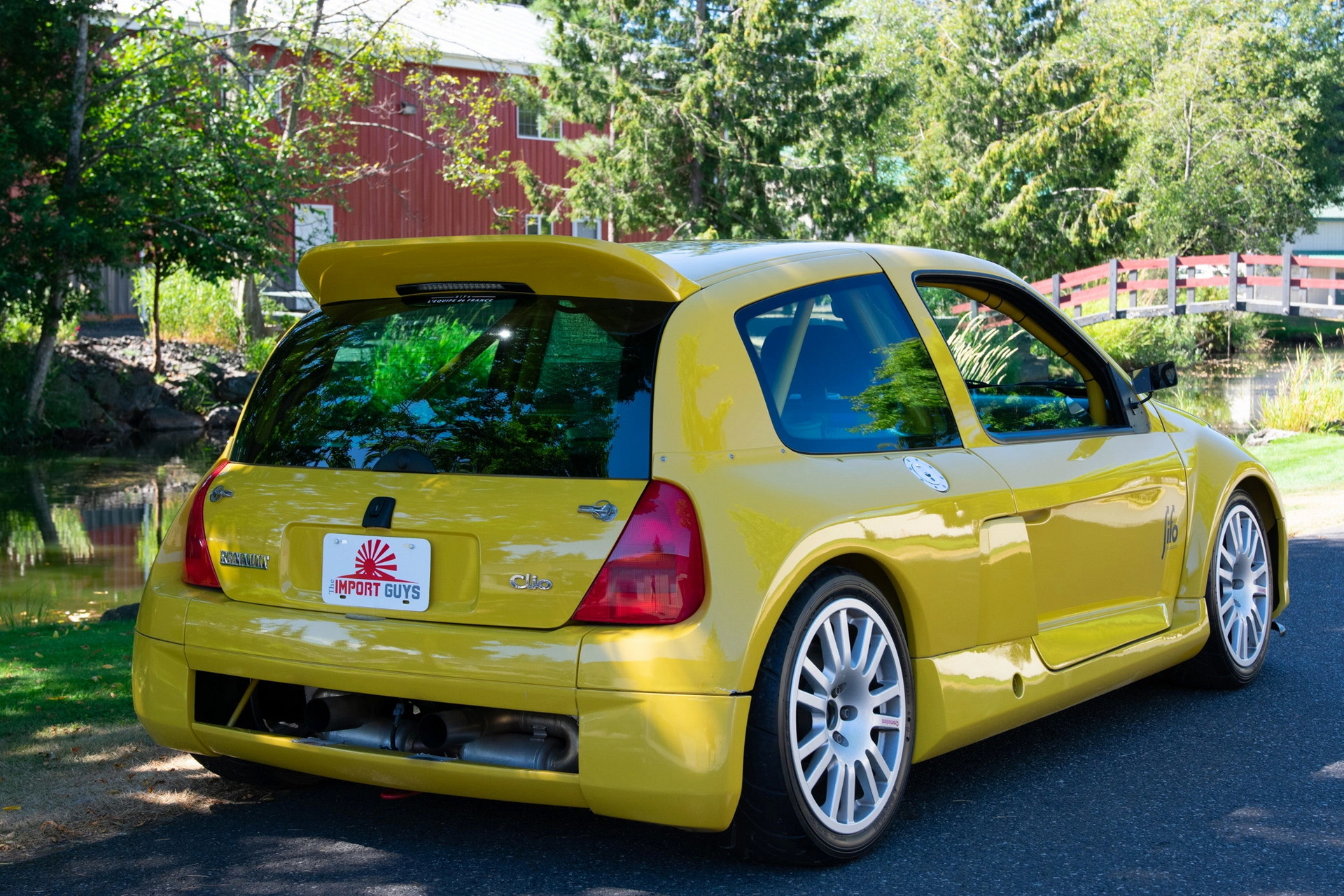 Here’s Your Chance To Own A Super-Rare Renault Clio V6 Trophy Race Car That’s Already In The U.S.