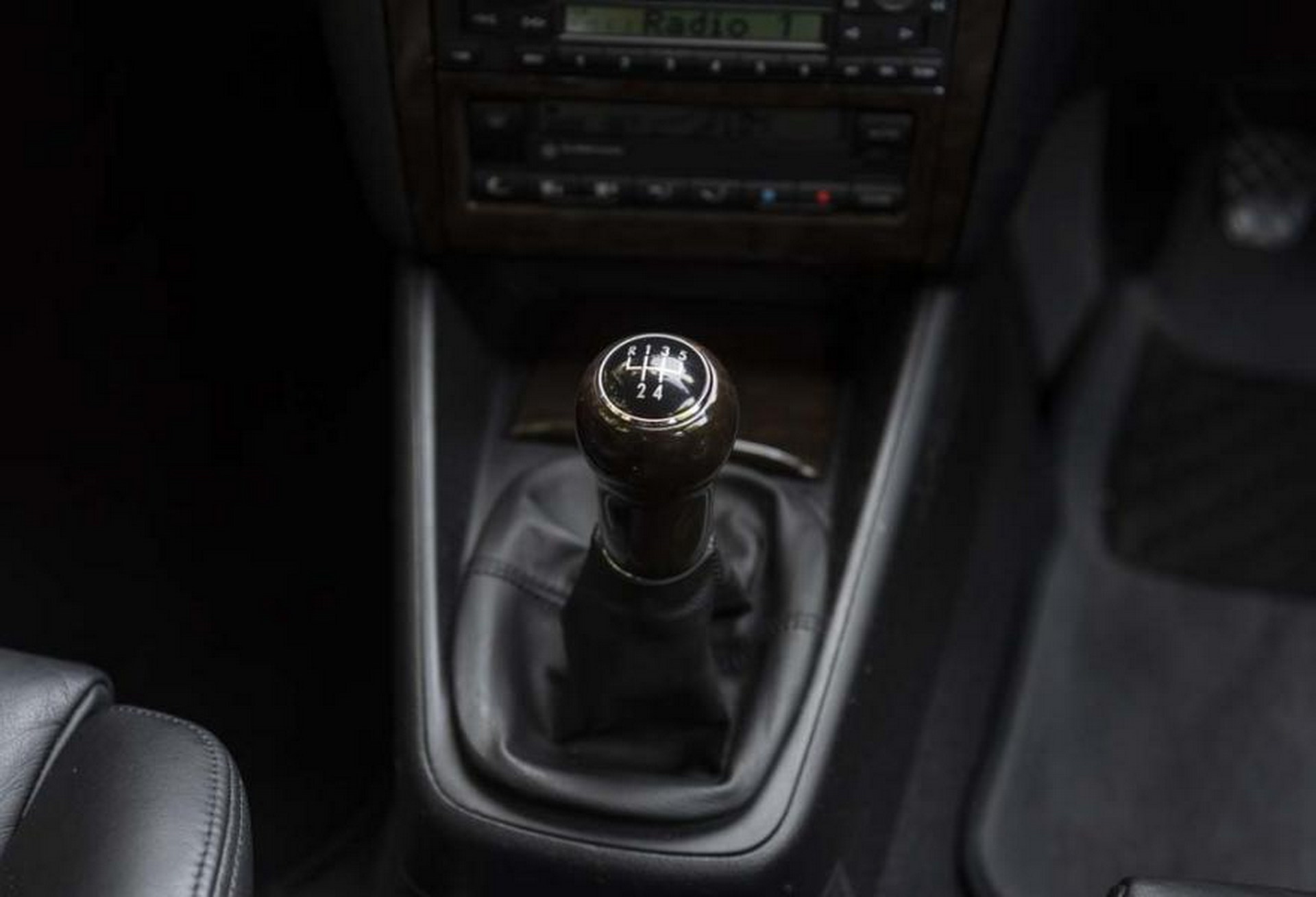 Ride Like It’s 2001 With This Low-Mileage VW Golf Mk4 GTI