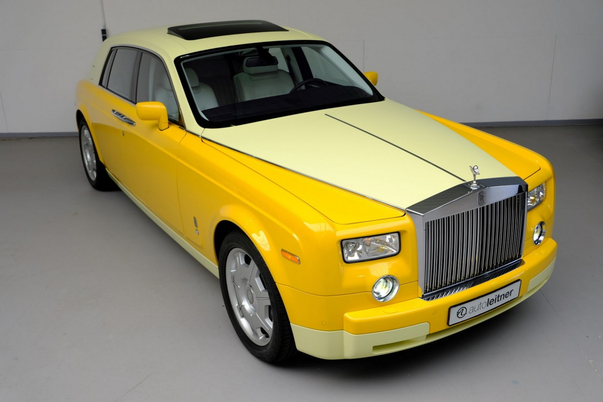 Bespoke Two-Tone Yellow Rolls-Royce Phantom Looks Like The World’s Most Luxurious Banana