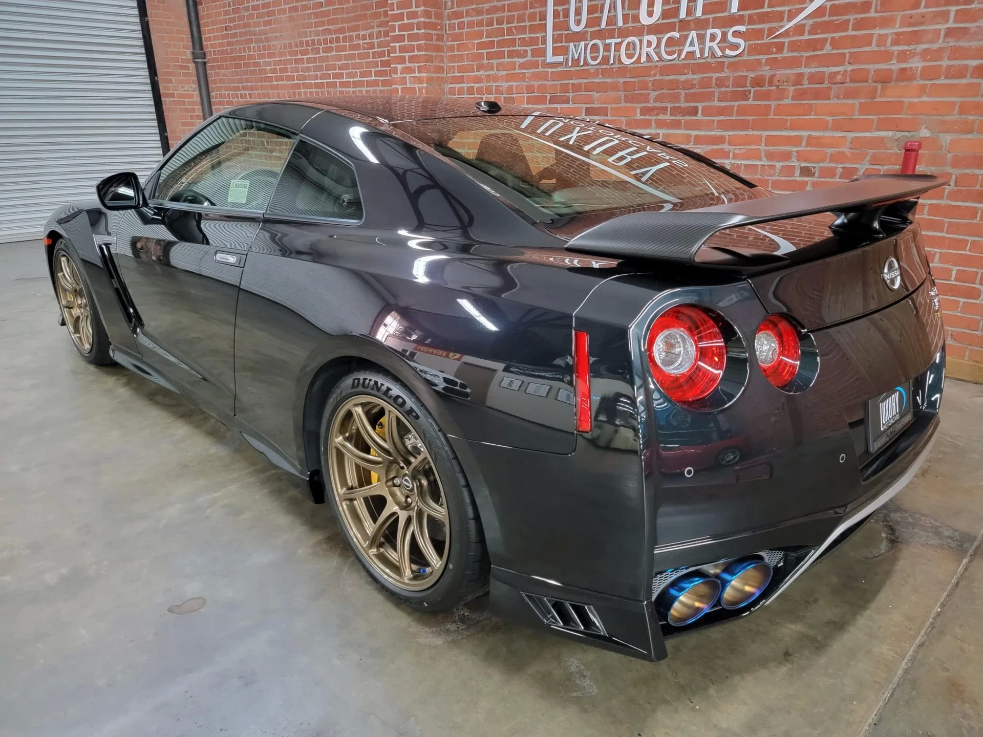 A 145-Mile 2021 Nissan GT-R T-Spec Sold For Over $200,000 On Bring A Trailer