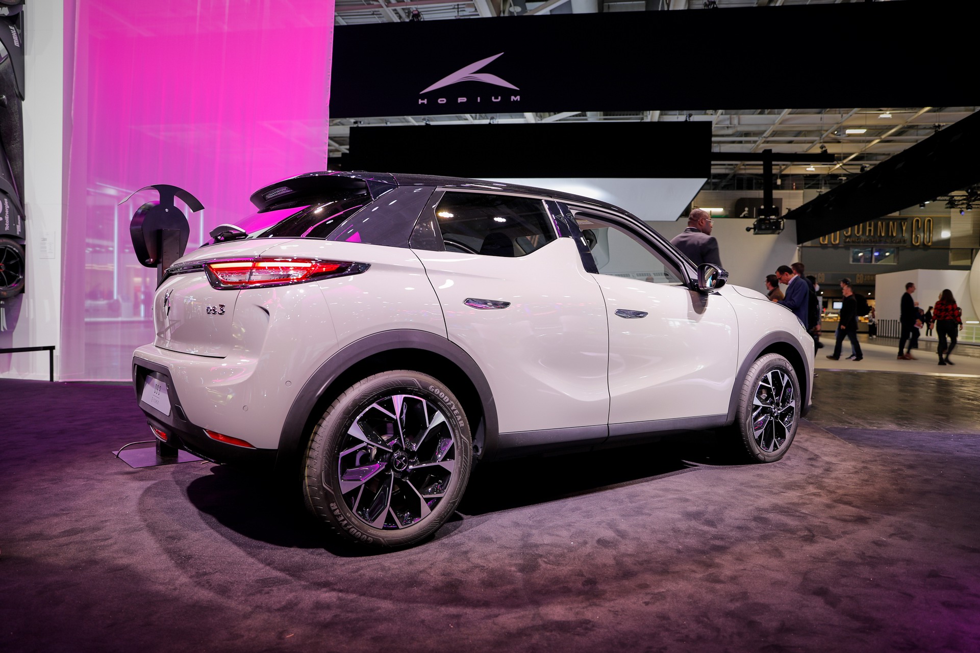 2022 DS 3 Facelift Brings Subtle Styling Tweaks, New Infotainment And Improved EV Powertrain