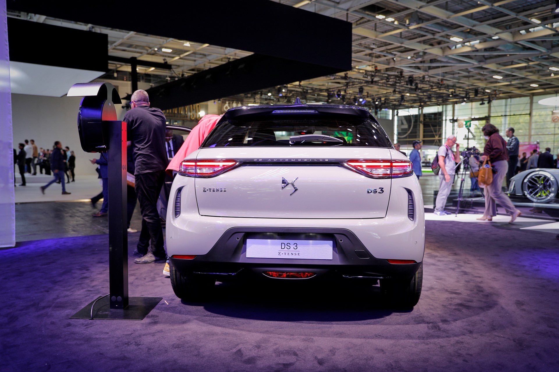 2022 DS 3 Facelift Brings Subtle Styling Tweaks, New Infotainment And Improved EV Powertrain