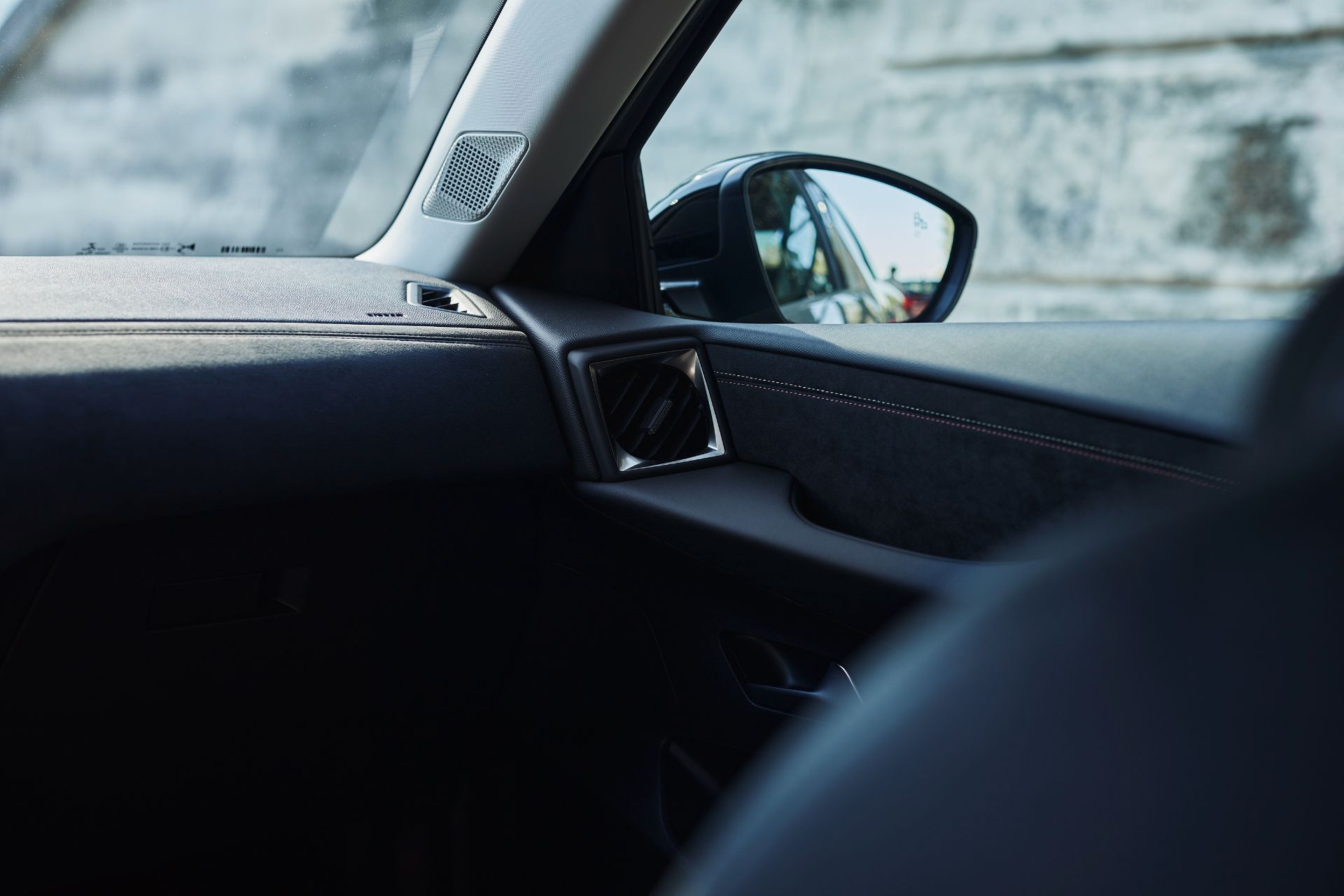 2022 DS 3 Facelift Brings Subtle Styling Tweaks, New Infotainment And Improved EV Powertrain