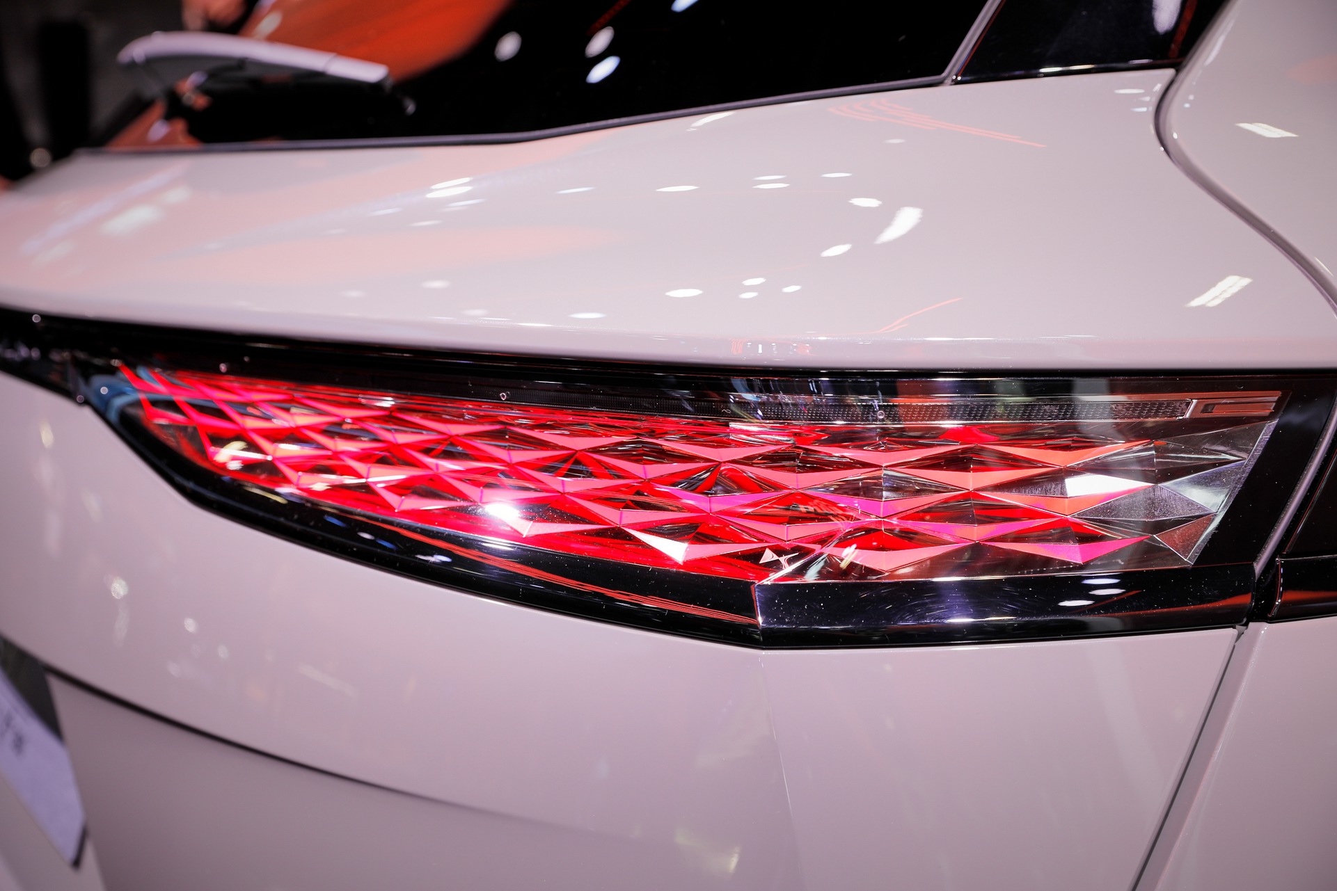 2023 DS 7 E-Tense Is One Pricey French Crossover That Tops Out At €78,400