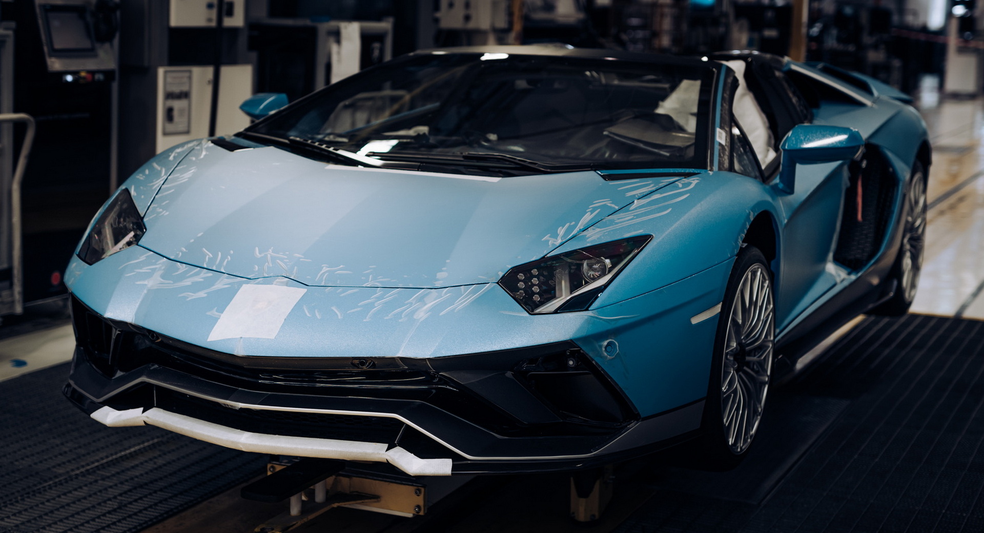The Final Lamborghini Aventador Rolls Off The Line After 11,465 Units Marking The End Of The N.A. V12 Era