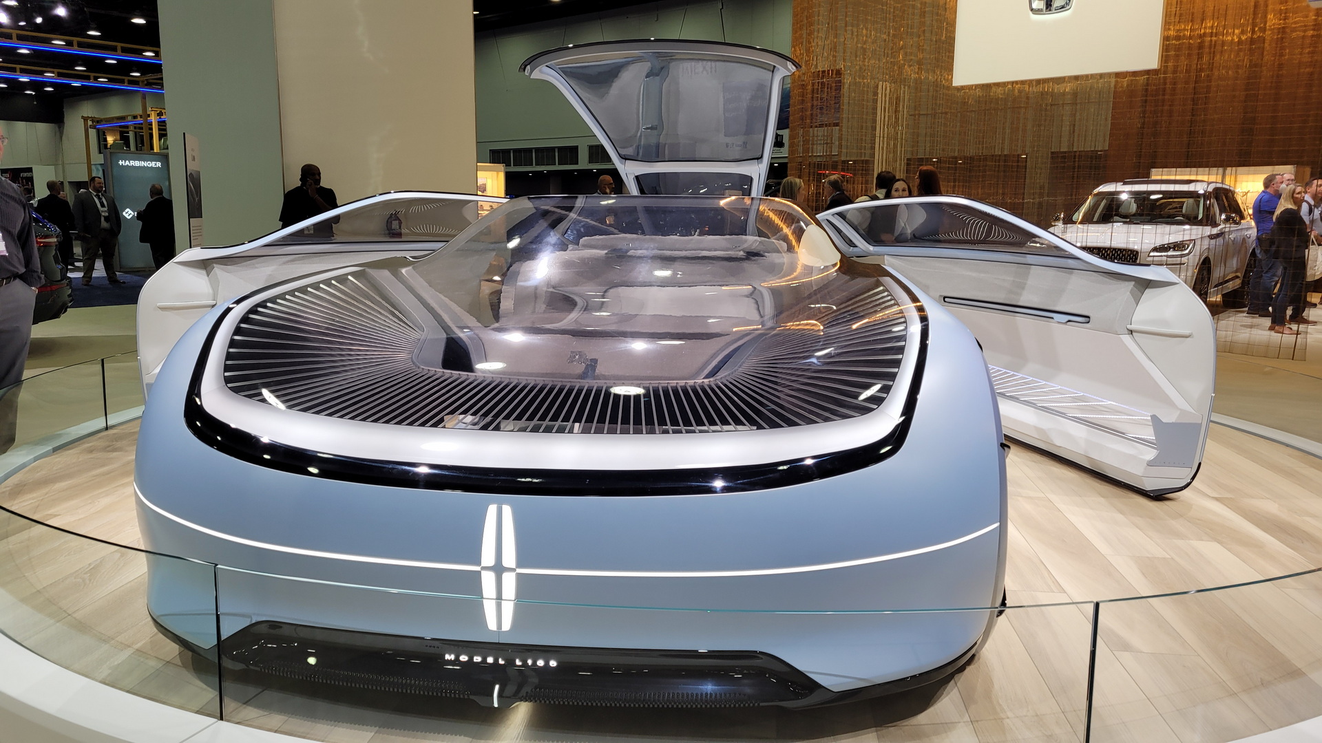 Lincoln’s Model L100 Ultra-Luxurious Concept EV Is A Visitor From The Future