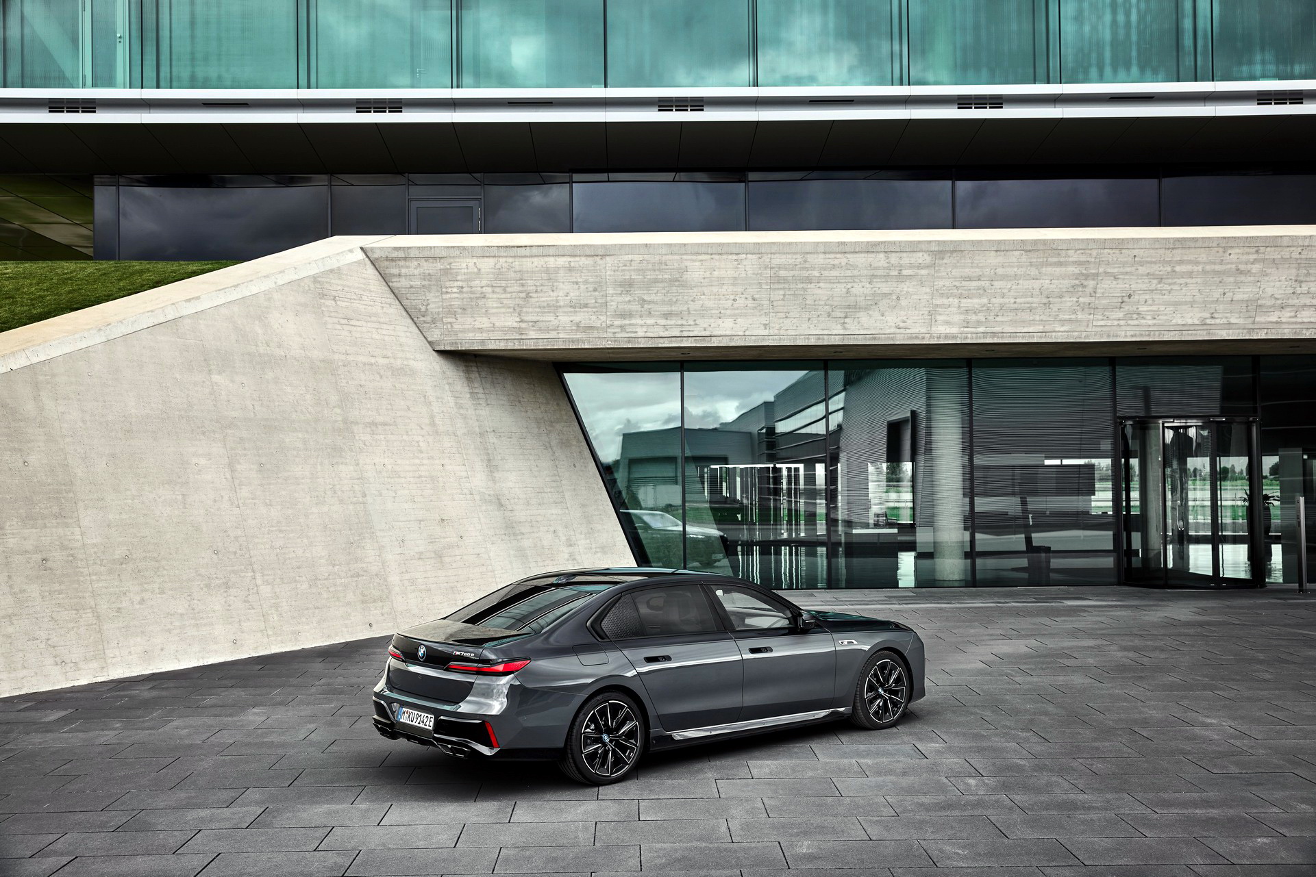 2023 BMW 7-Series Range Grows With Two Plug-Ins And An Updated Diesel In Europe