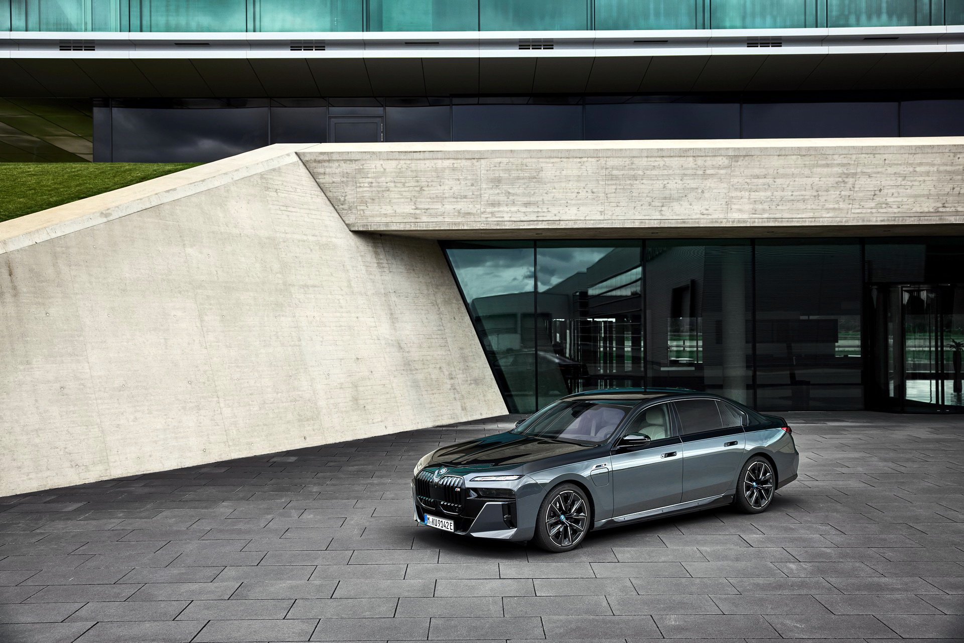 2023 BMW 7-Series Range Grows With Two Plug-Ins And An Updated Diesel In Europe