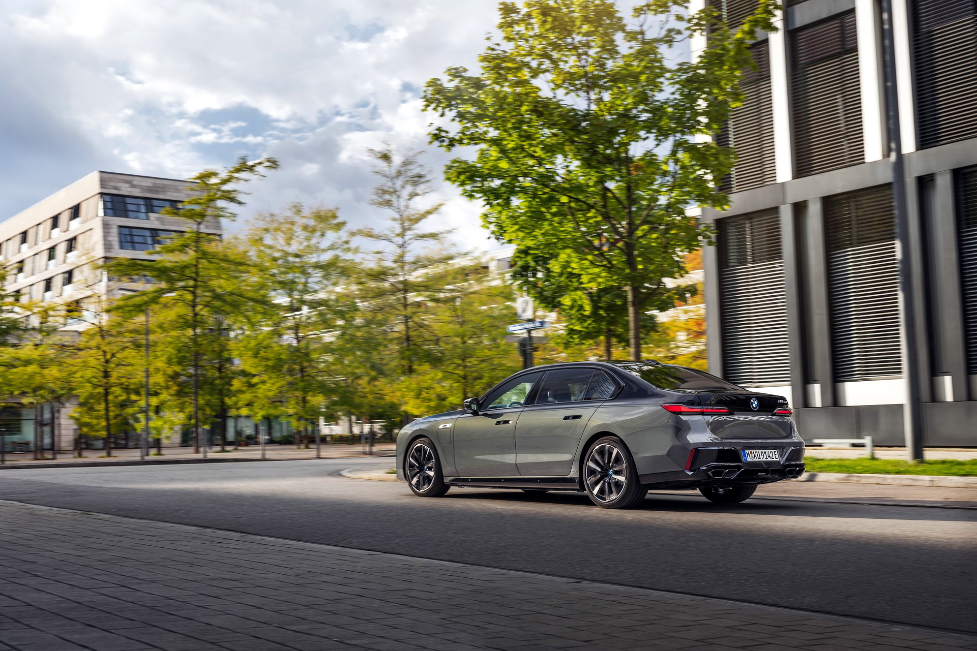 2023 BMW 7-Series Range Grows With Two Plug-Ins And An Updated Diesel In Europe